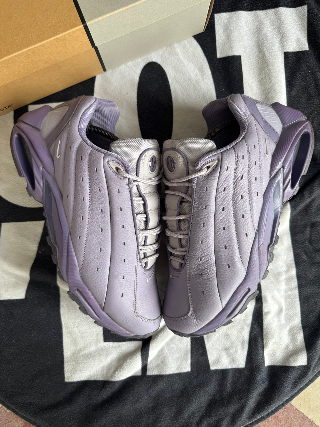 Hot Step Air Terra Drake NOCTA Violet Haze (Taille 46)