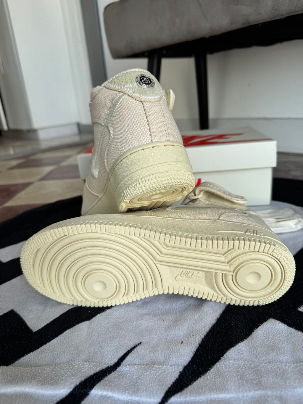 Nike Air Force 1 Mid Stussy Fossil (Taille 40)