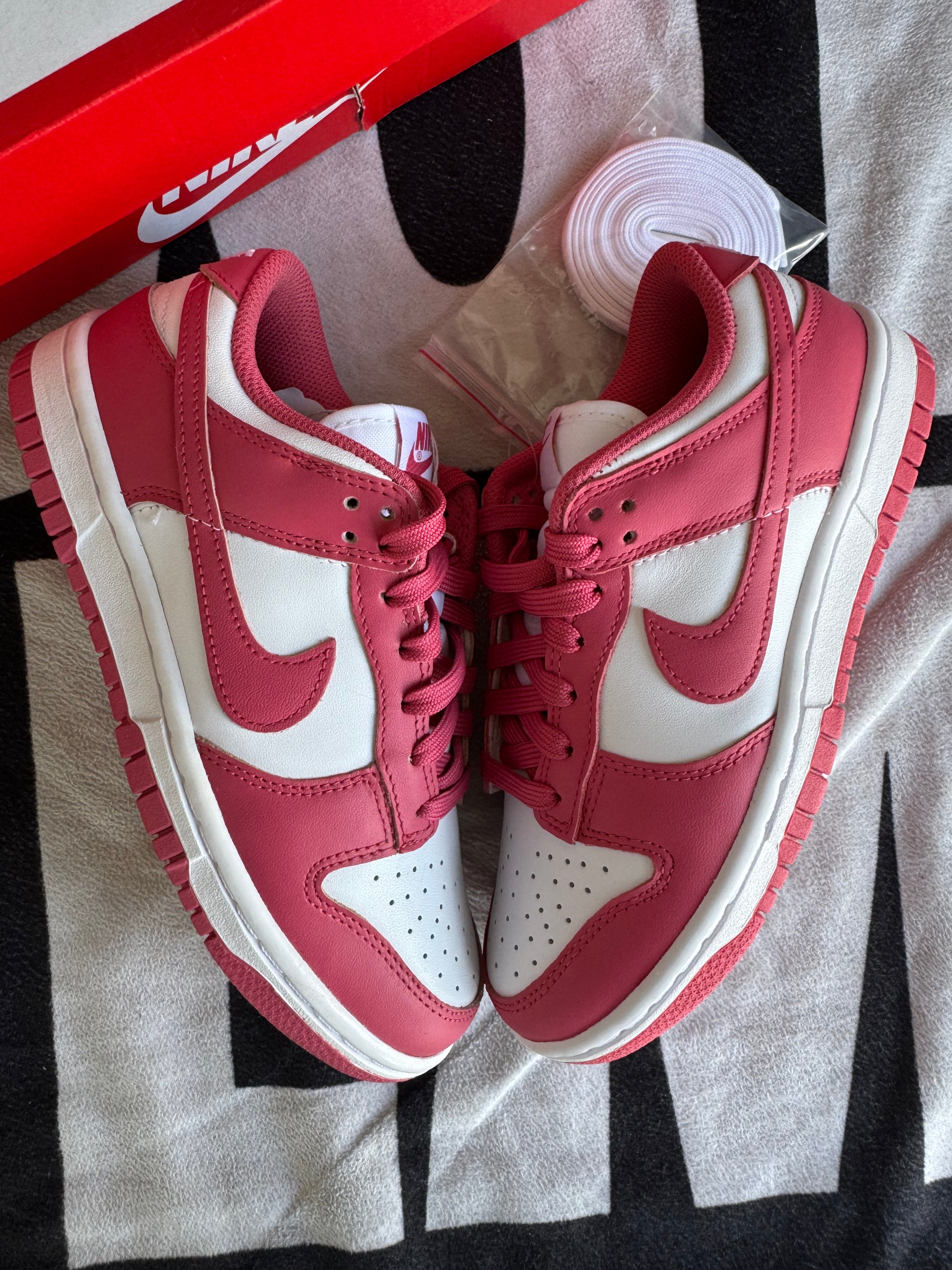 Nike Dunk Low Archeo Pink (Taille 36)