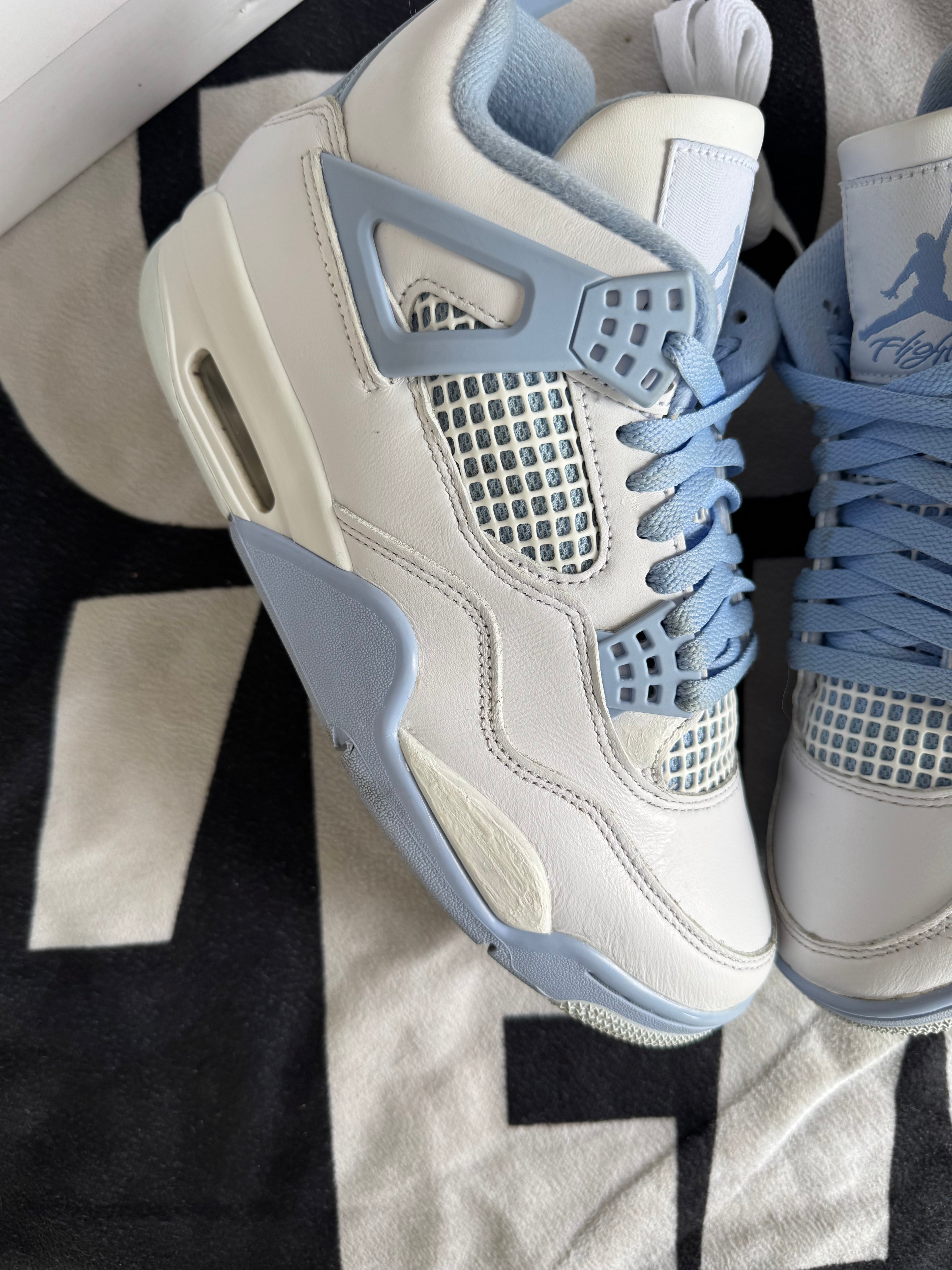 Jordan 4 Forget Me Not (Taille 41)