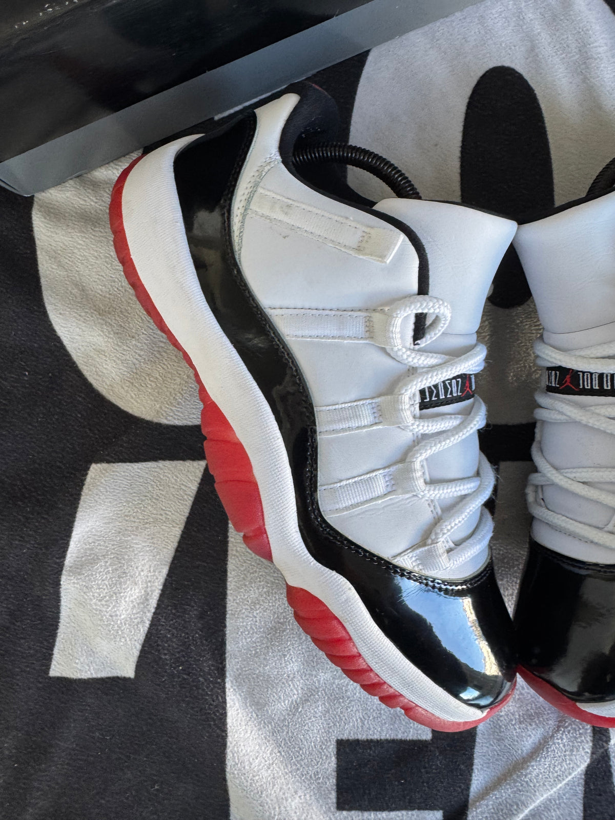 Jordan 11 Low Concord Bred (Taille 44)