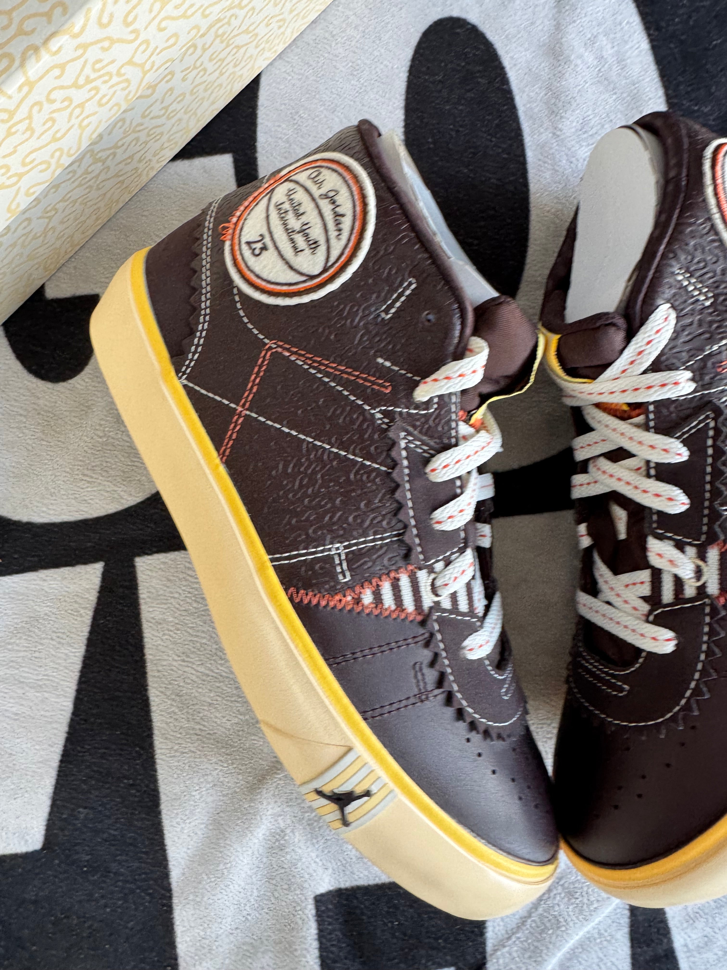 Jordan Series Mid Maison Chateau Rouge Brown (Taille 40)