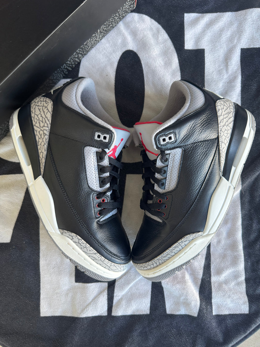 Jordan 3 Black Cement 2024 (Taille 44)