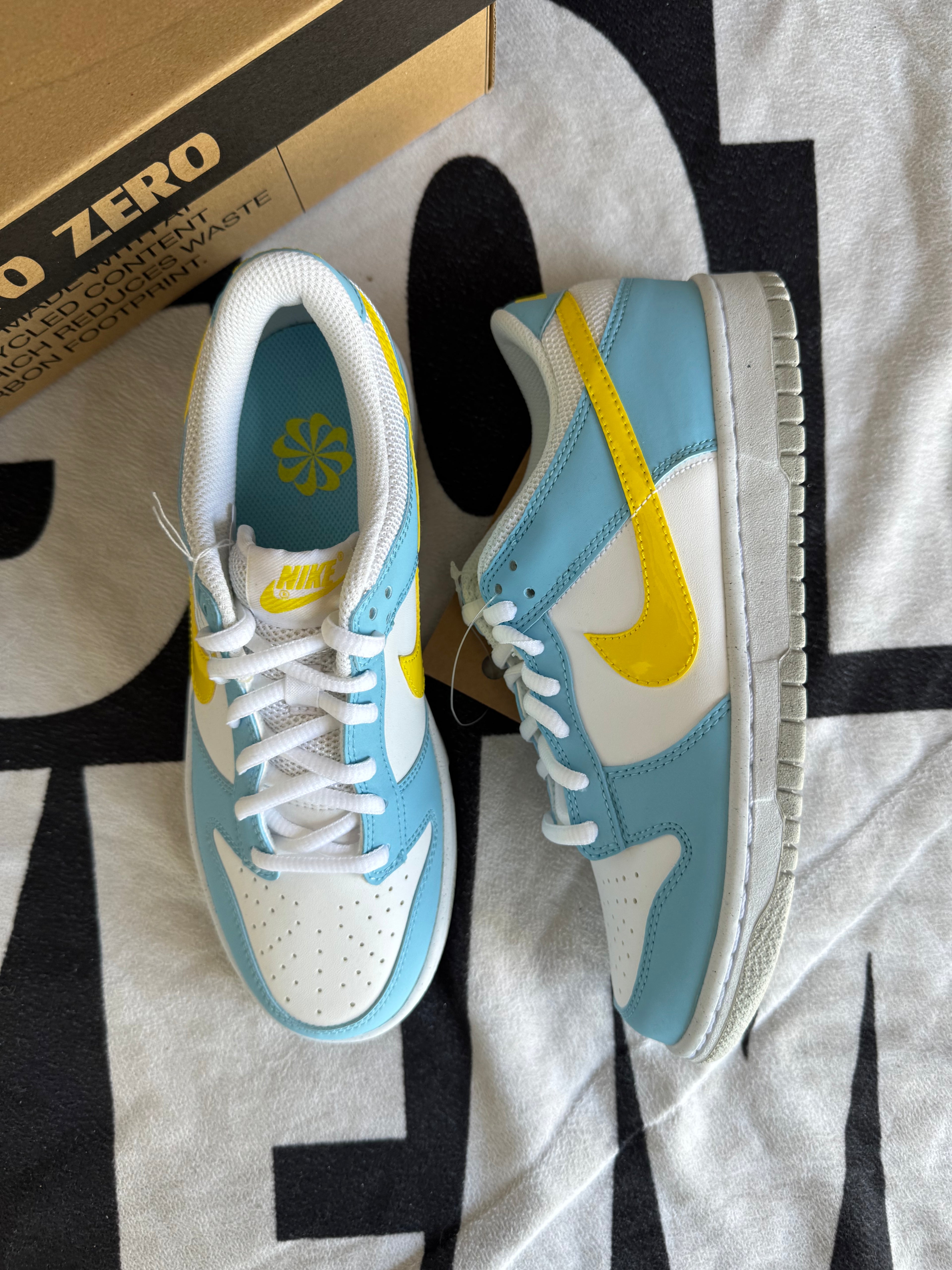 Nike Dunk Low Next Nature Homer Simpson GS (Taille 38.5)