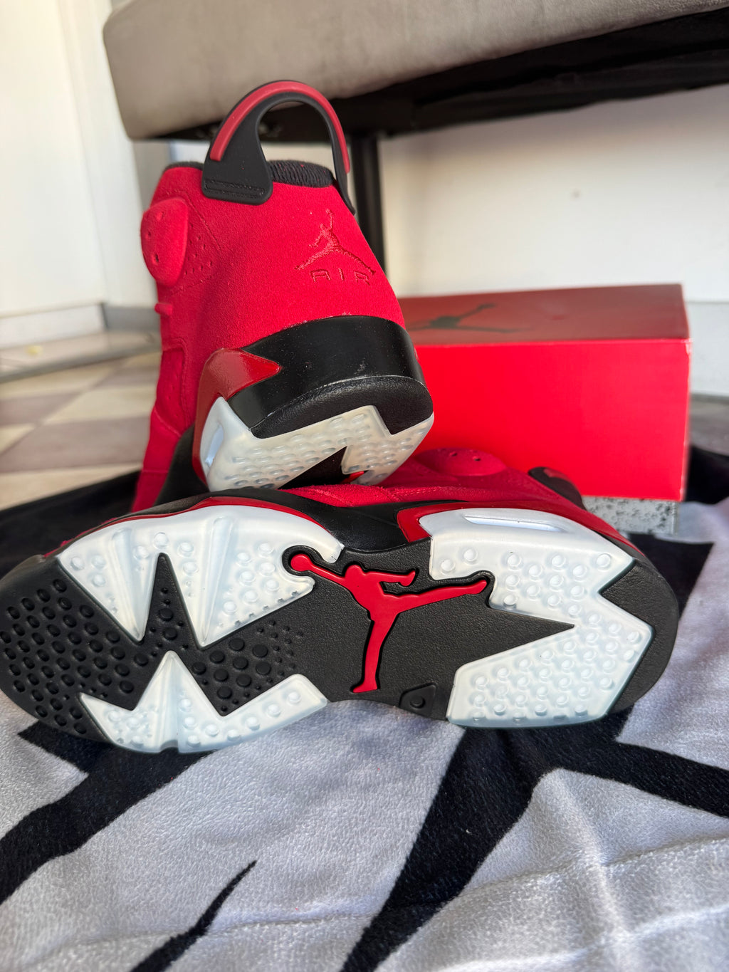Jordan 6 Toro Bravo (Taille 42)