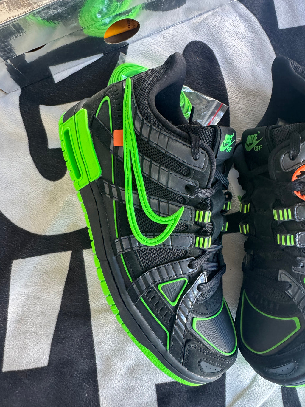 Nike Air Rubber Dunk Off-White Green Strike (Taille 42)