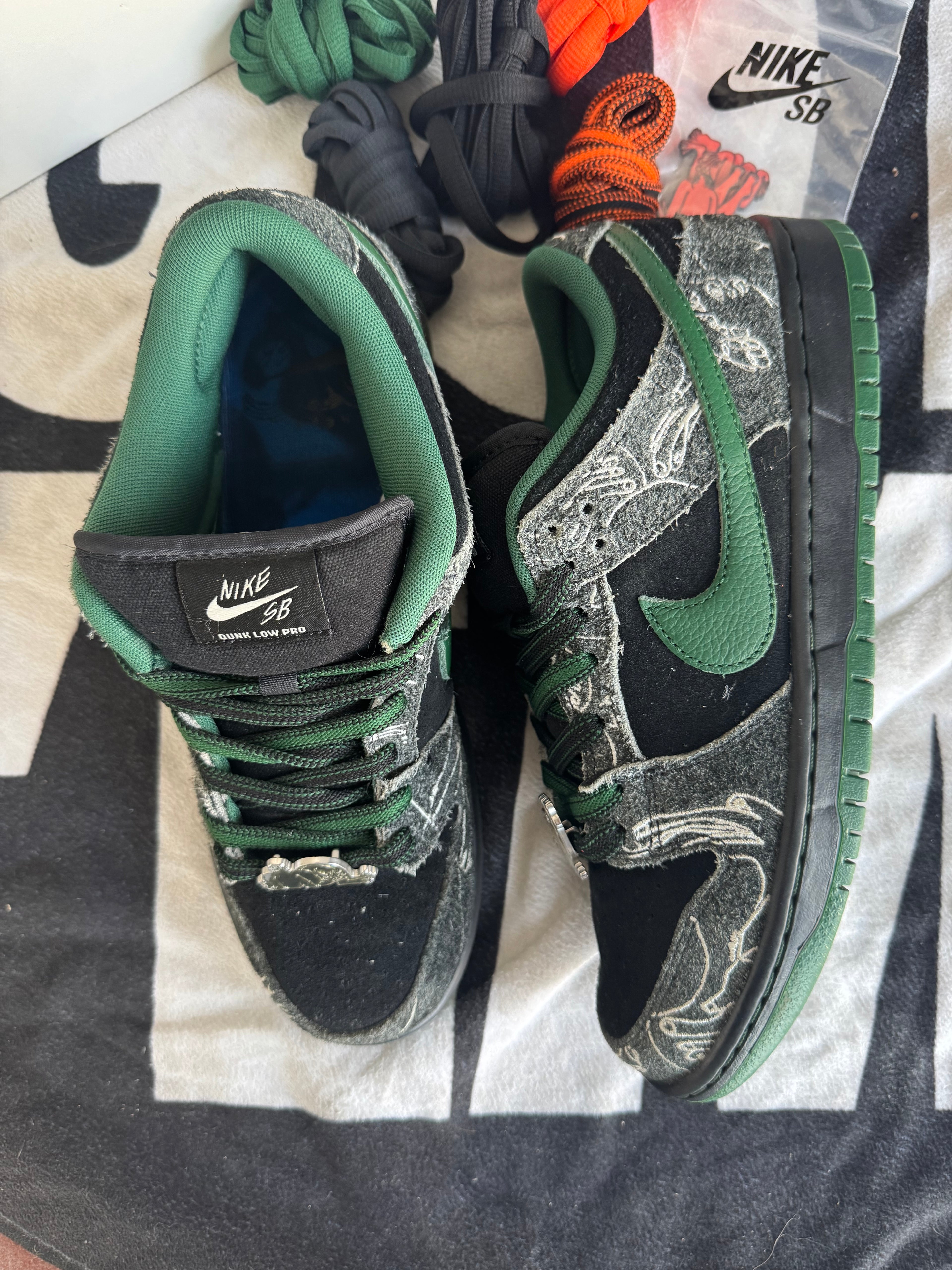 Nike SB Dunk Low There Skateboards (Taille 42.5)