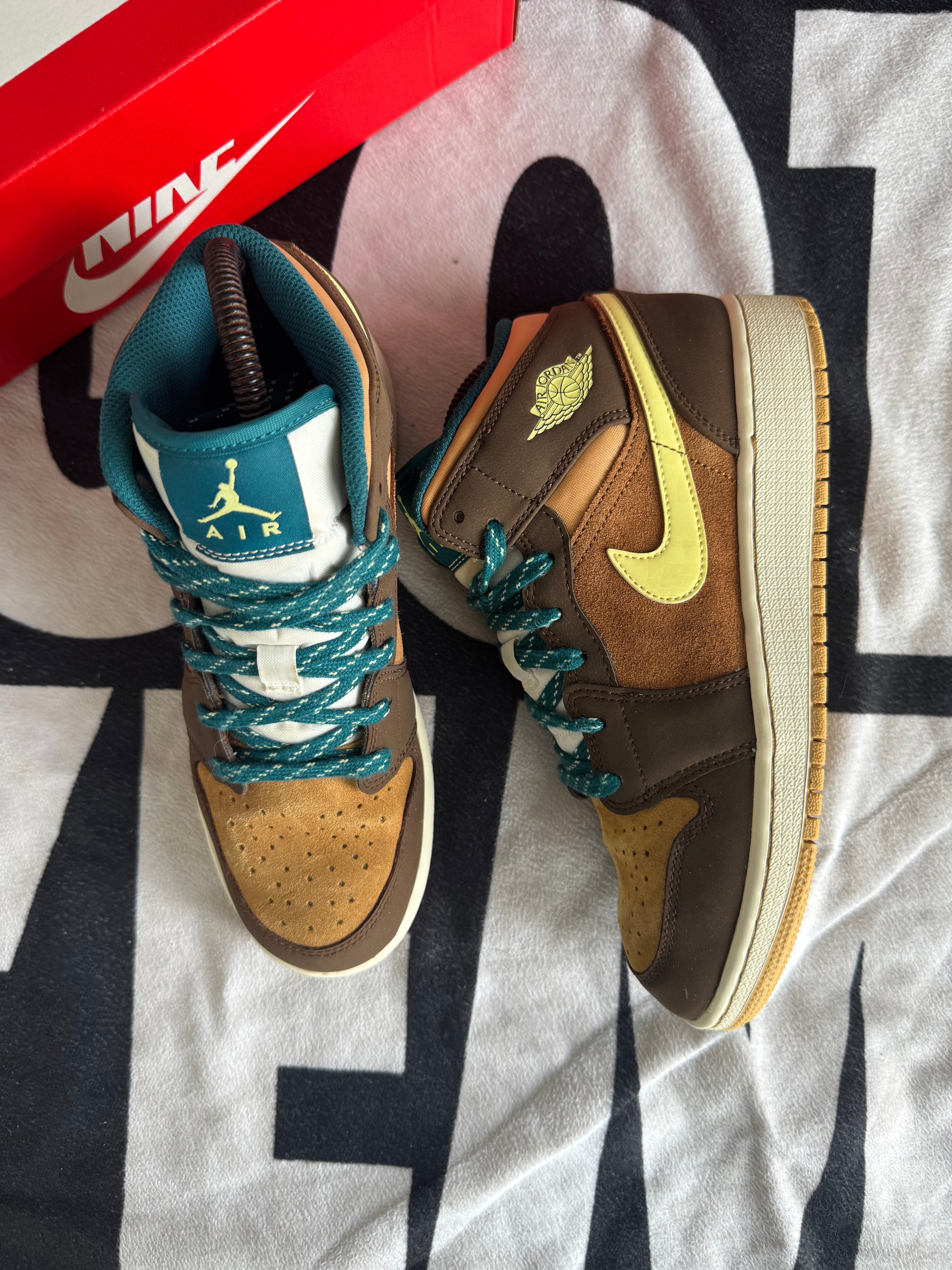 Jordan 1 Mid Cacao Wow (Taille 38.5)