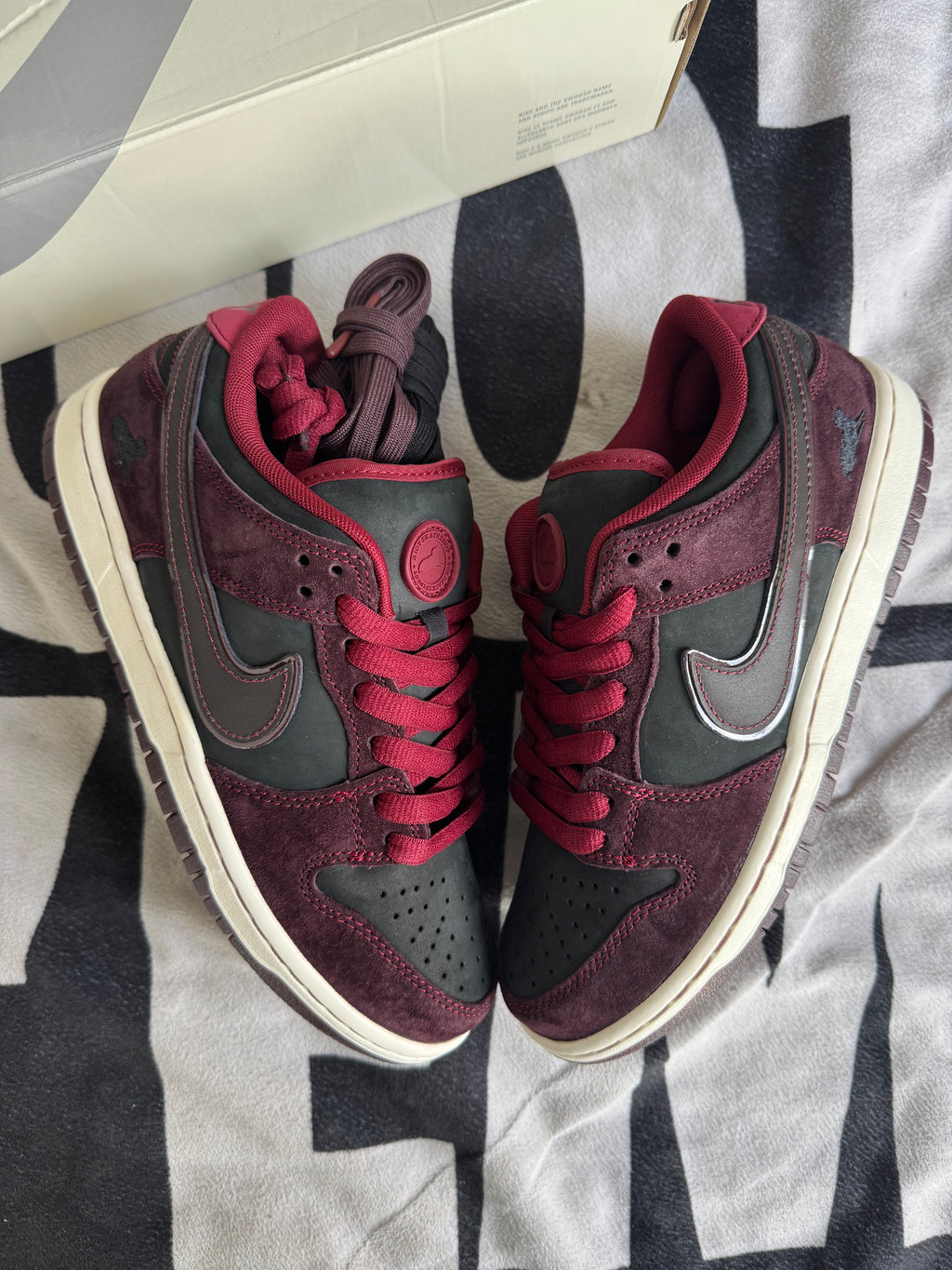 Nike SB Dunk Low Riot Skateshop (Taille 38.5)