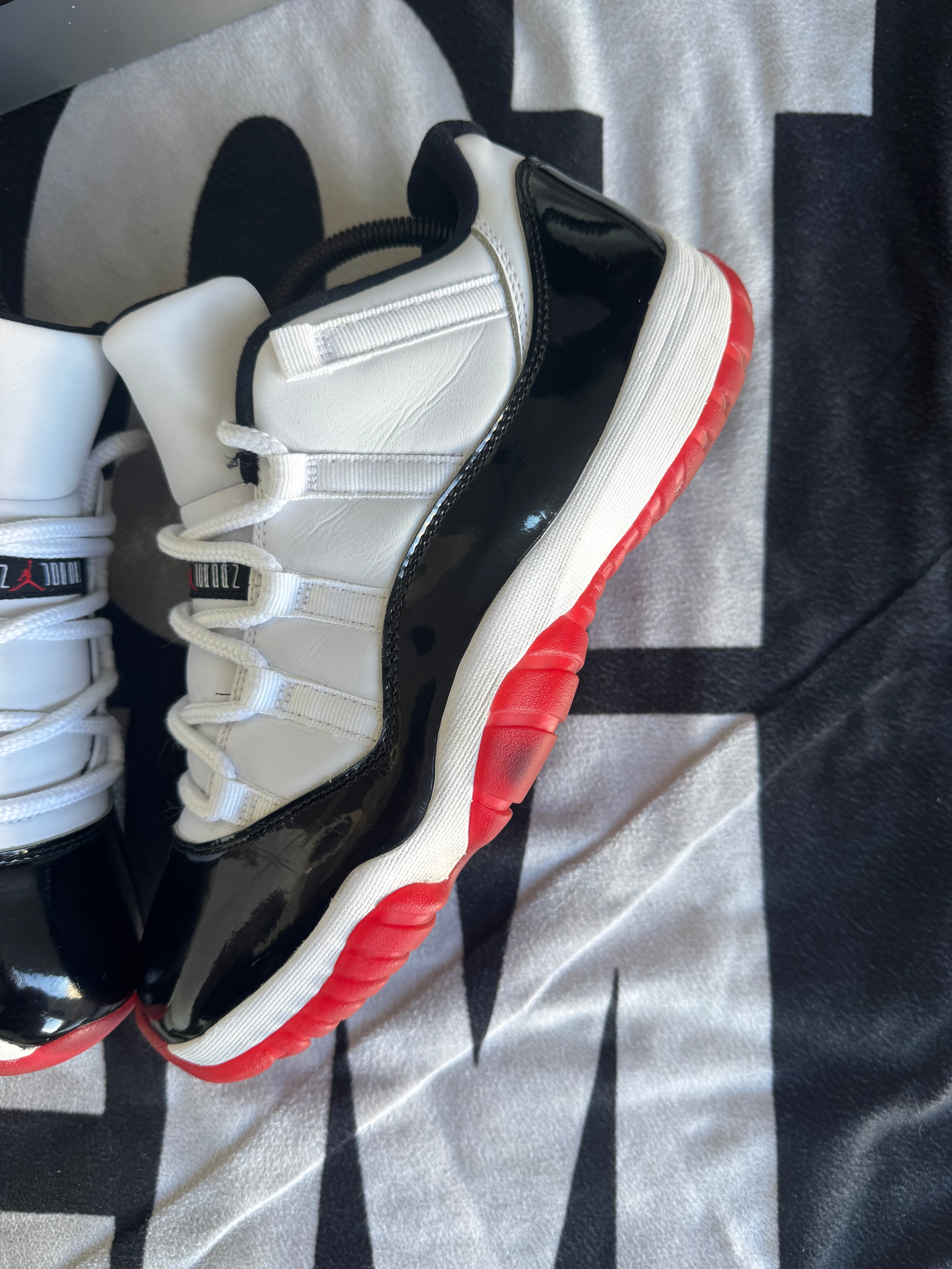 Jordan 11 Low Concord Bred (Taille 44)