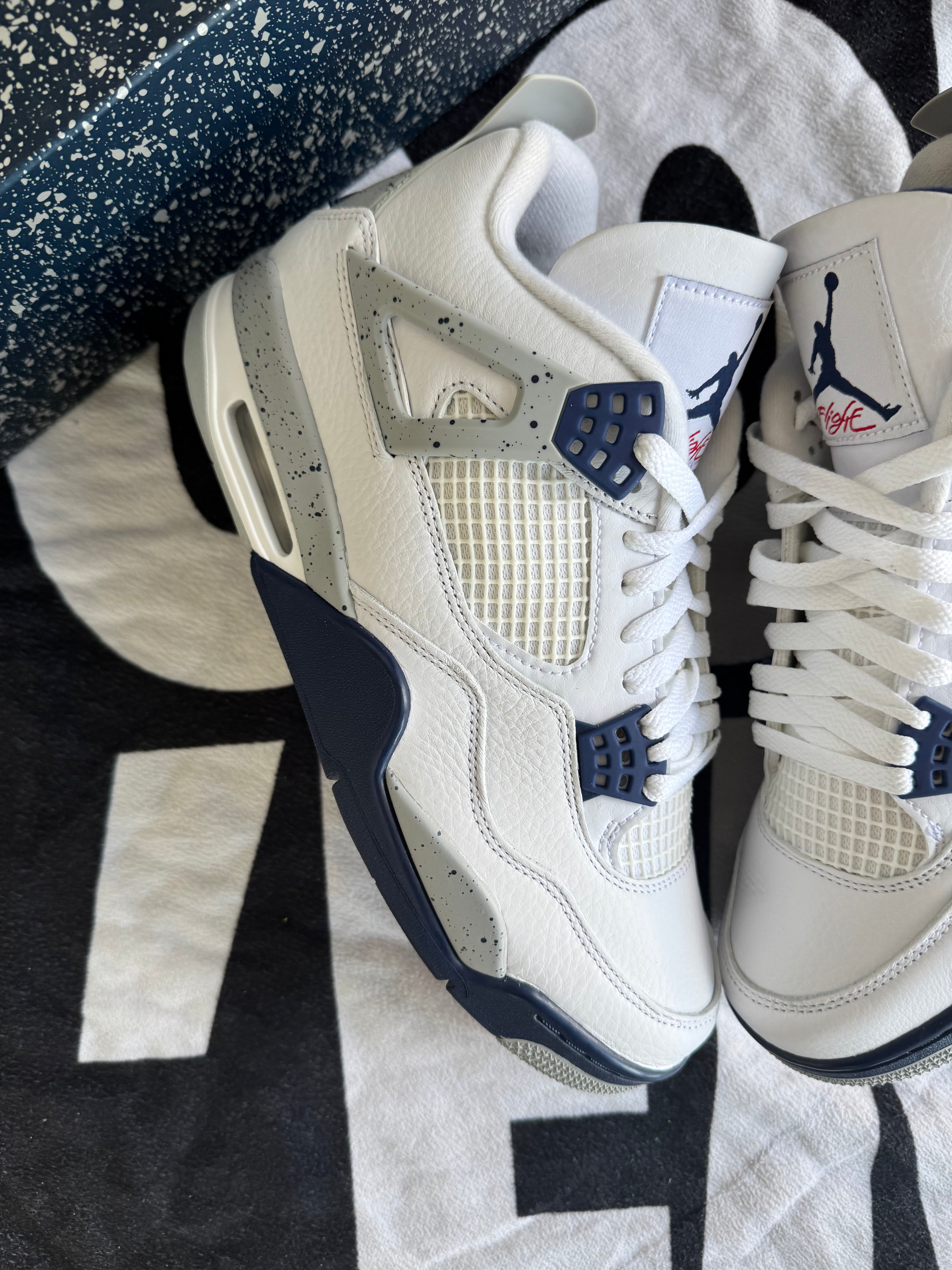 Jordan 4 Retro Midnight Navy (Taille 45.5)