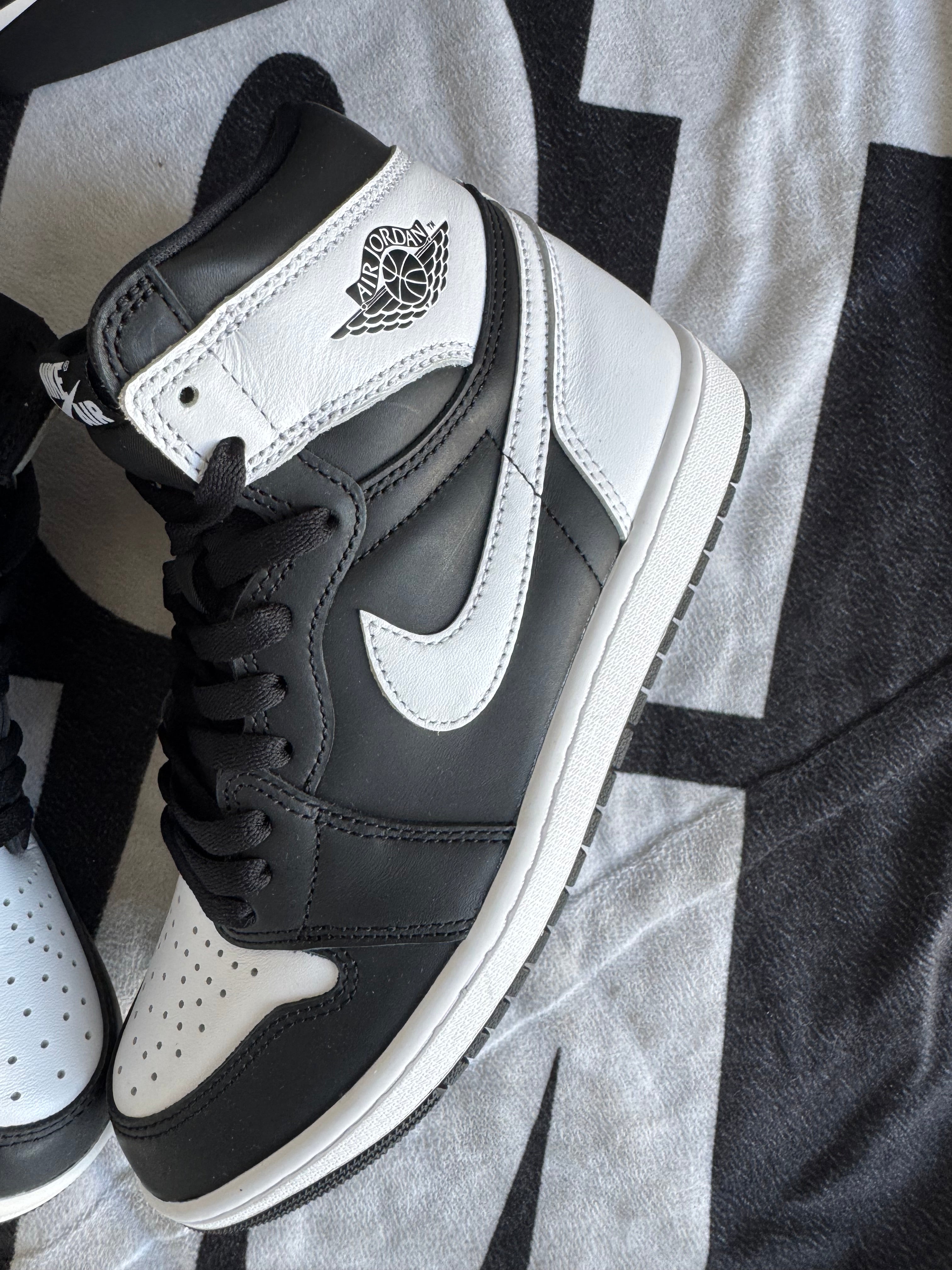 Air Jordan 1 Retro High OG Black White (Taille 41)