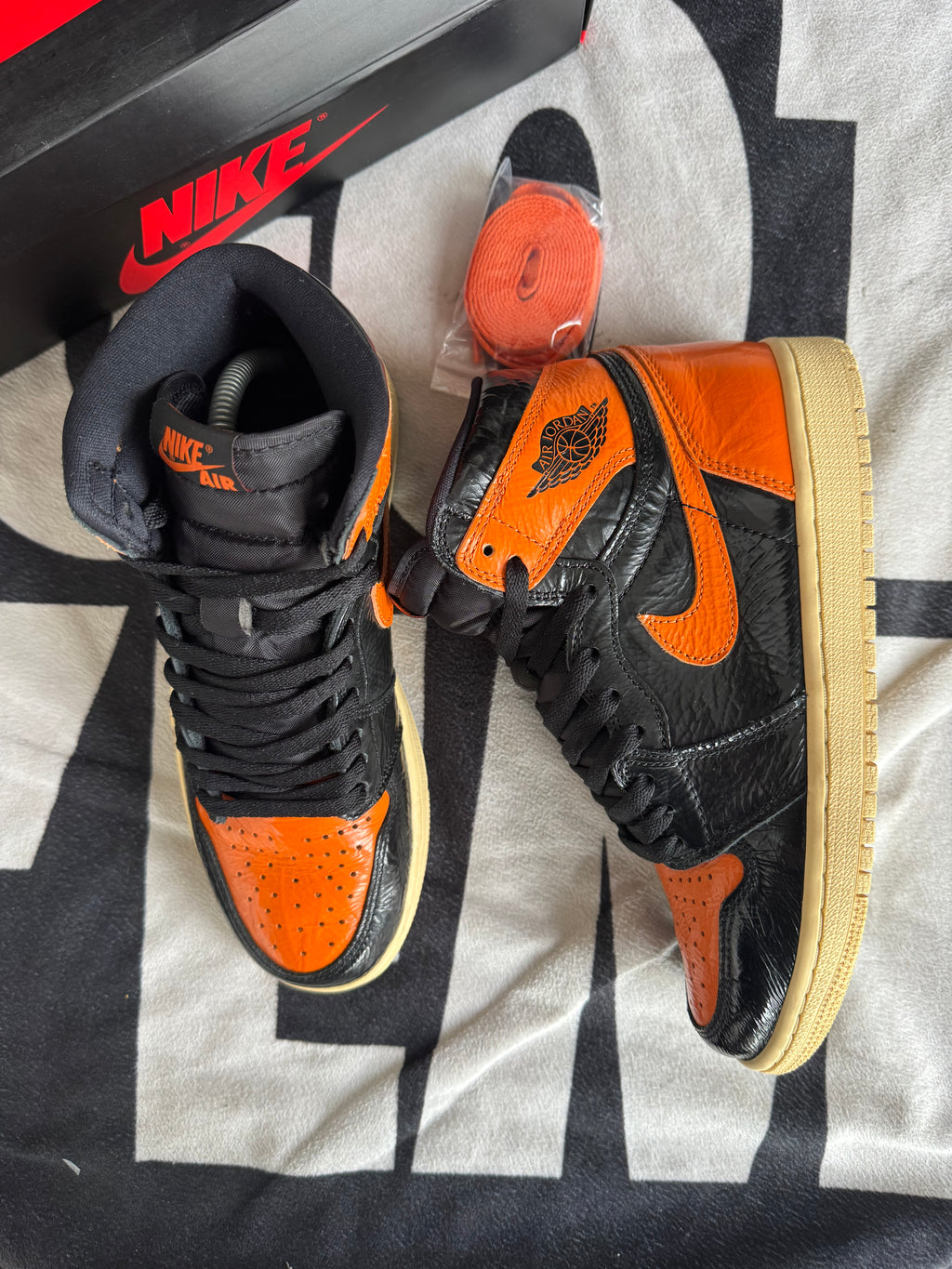 Jordan 1 High Shattered Backboard 3.0 (Taille 41)