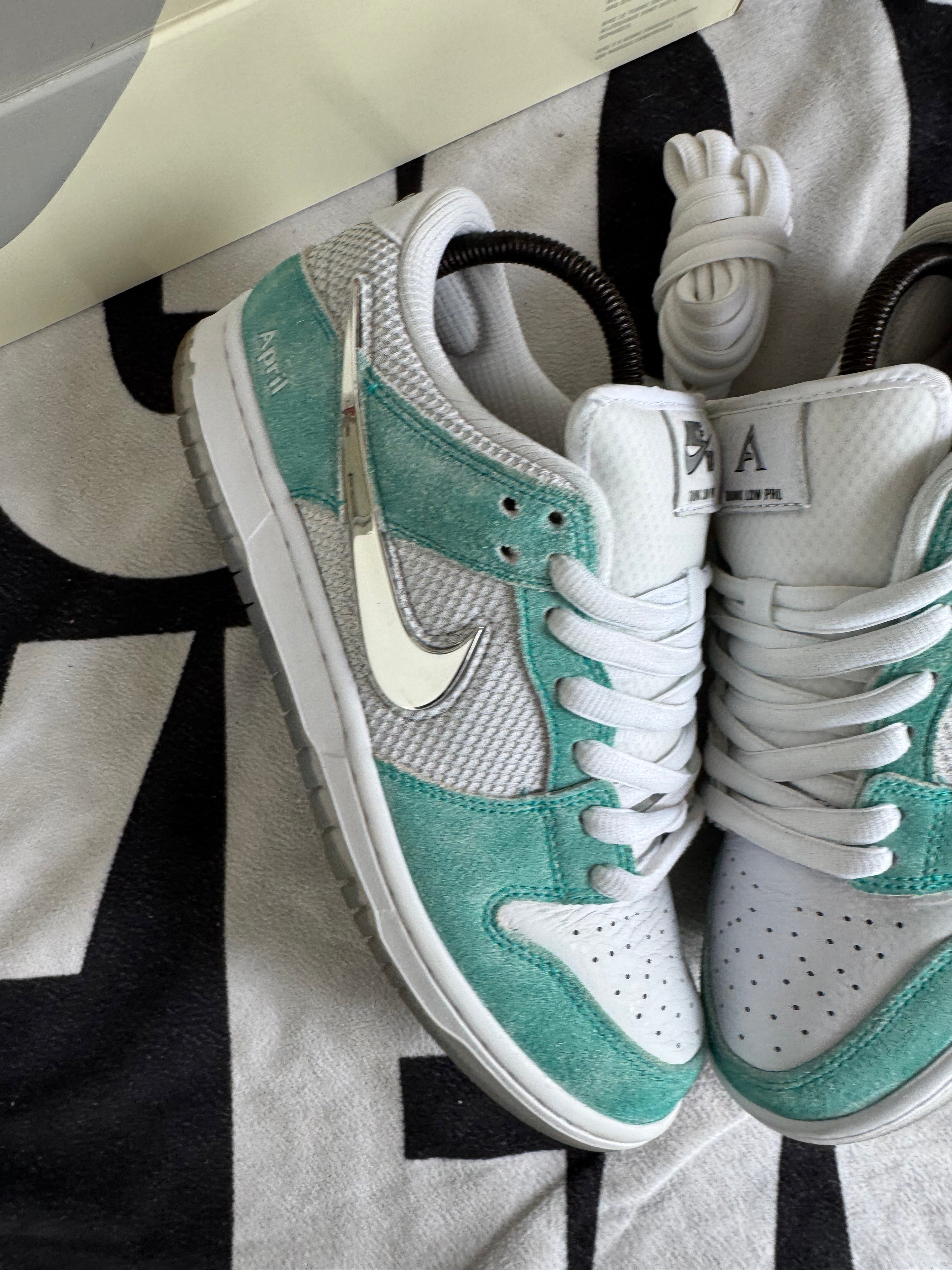 Nike SB Dunk Low April Skateboards (Taille 41)