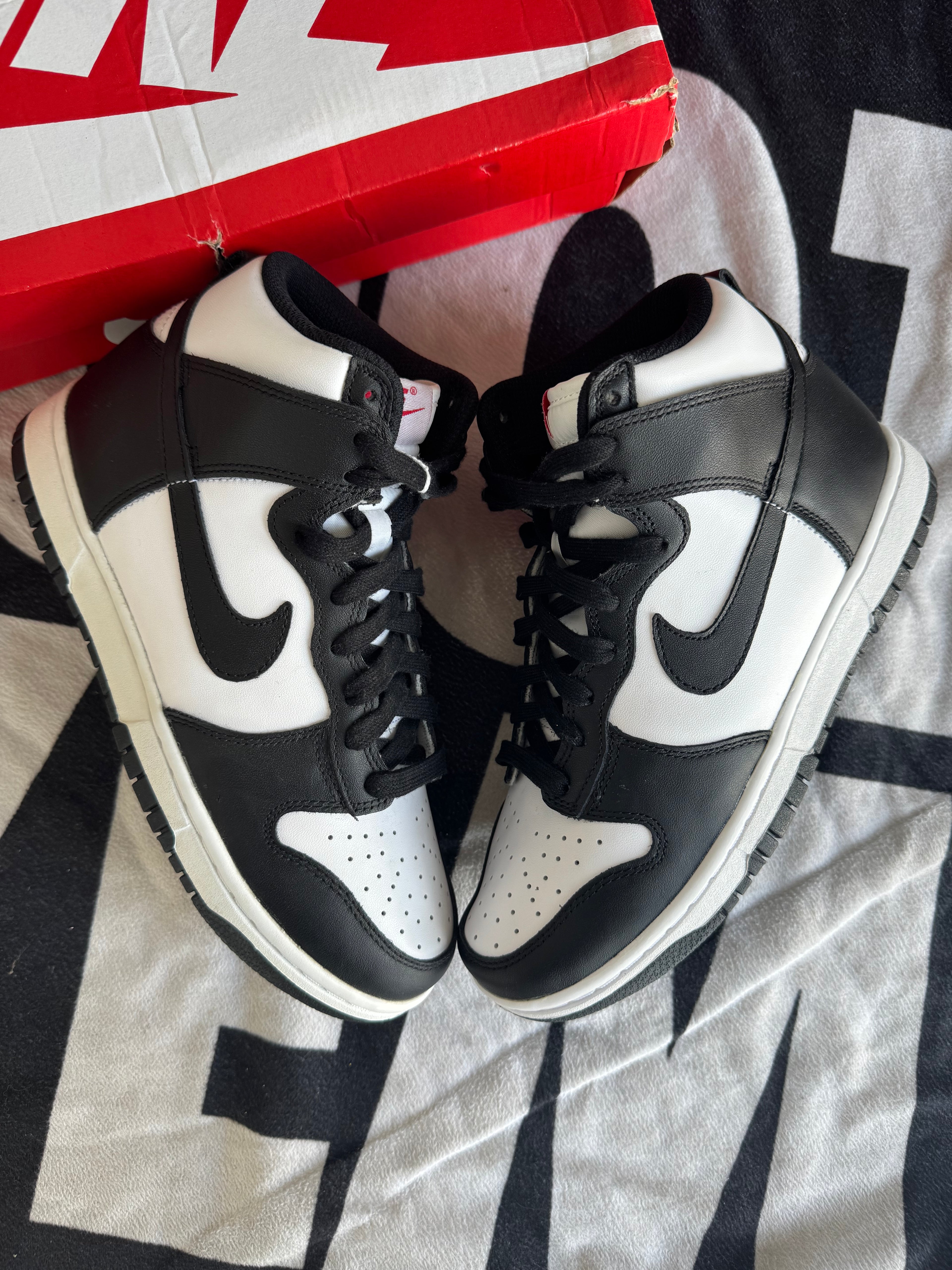 Nike Dunk High Panda Black White (Taille 38.5)