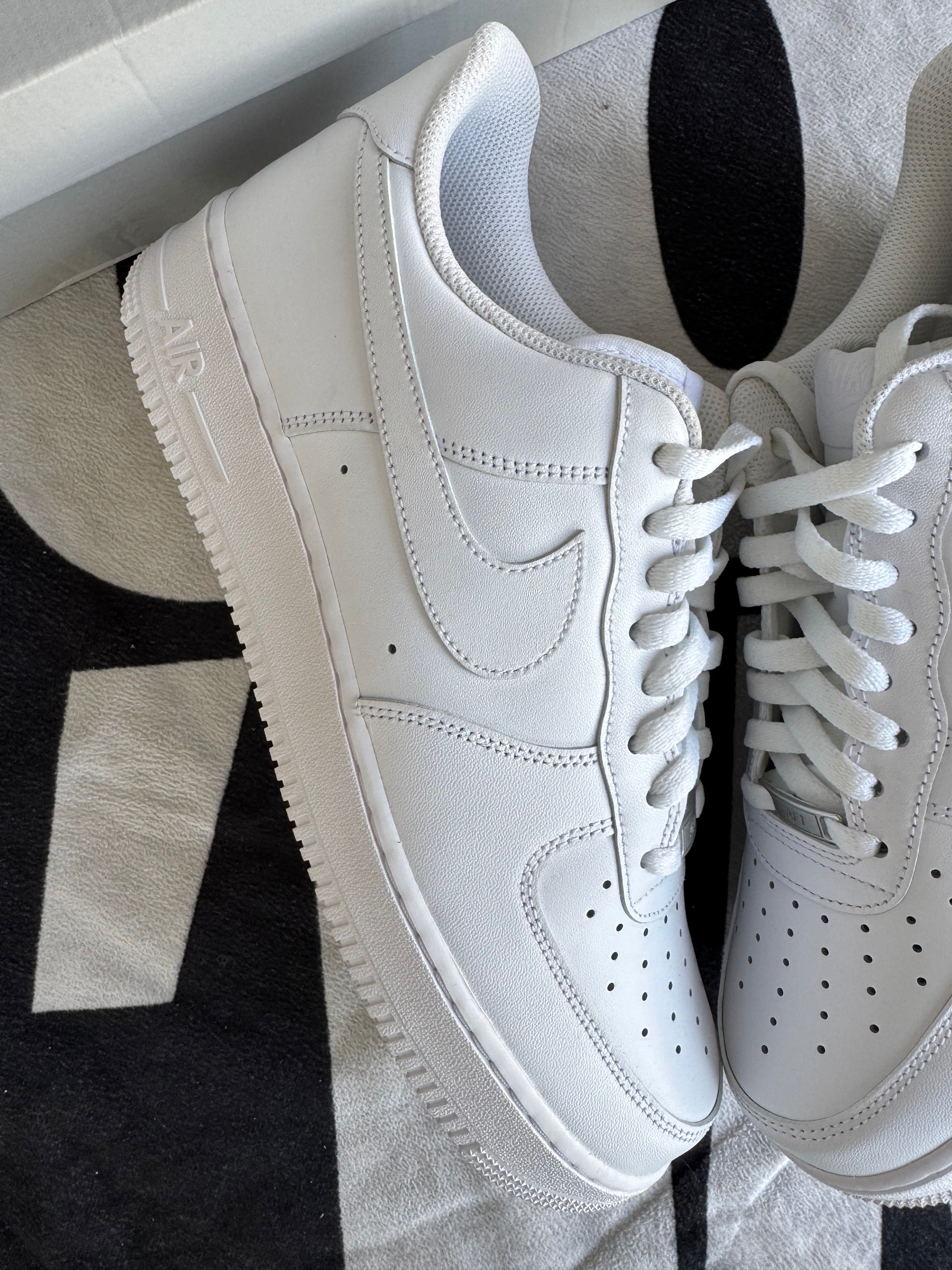 Nike Air Force 1 Low '07 White (Taille 45)