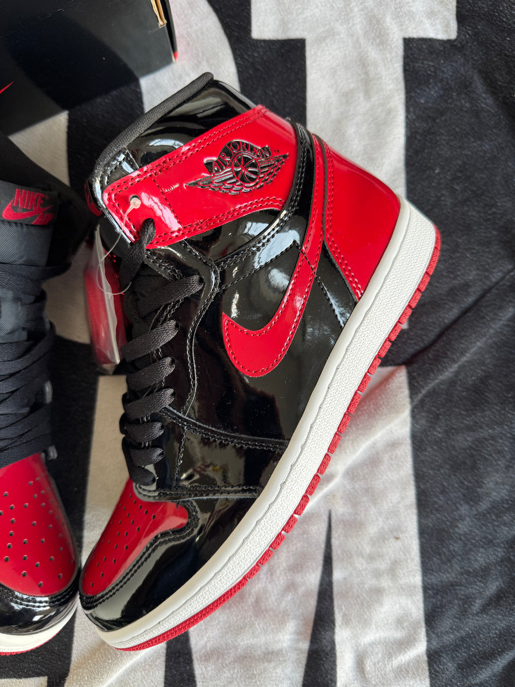 Air Jordan 1 Retro High OG Patent Bred (taille 42.5)