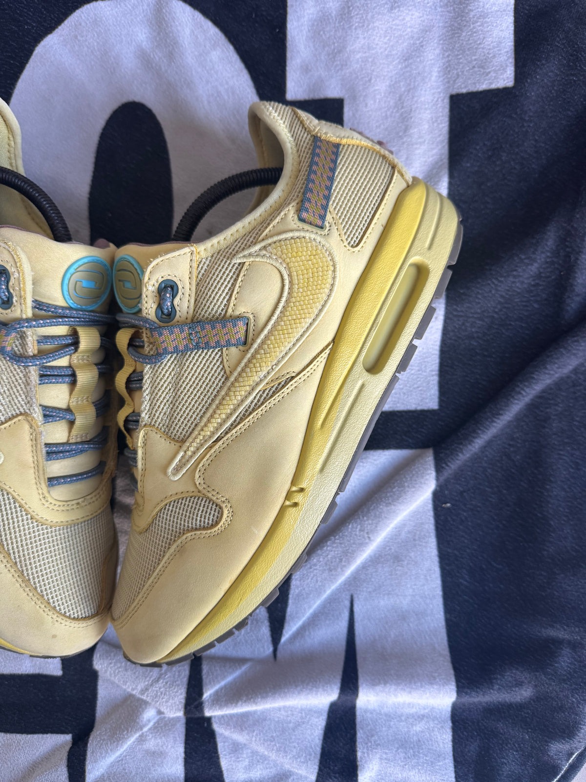 Nike Air Max 1 Travis Scott Cactus Jack Saturn Gold (Taille 44)
