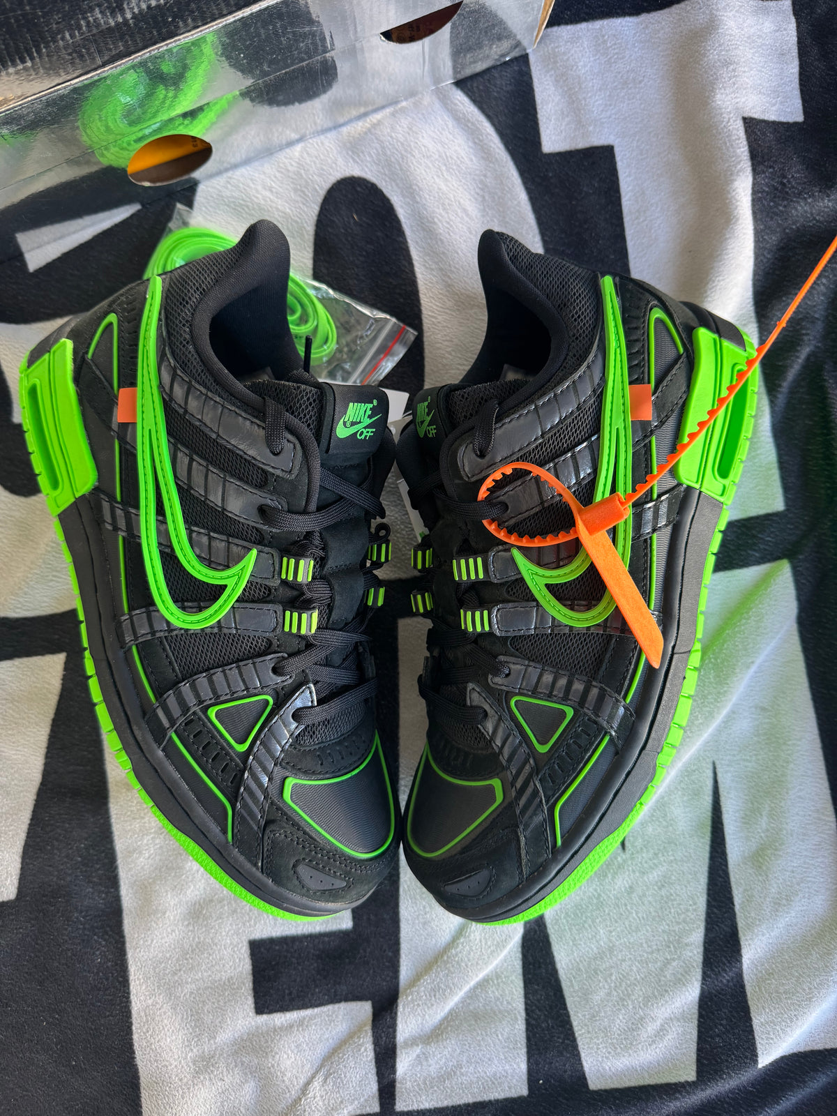 Nike Air Rubber Dunk Off-White Green Strike (Taille 42)
