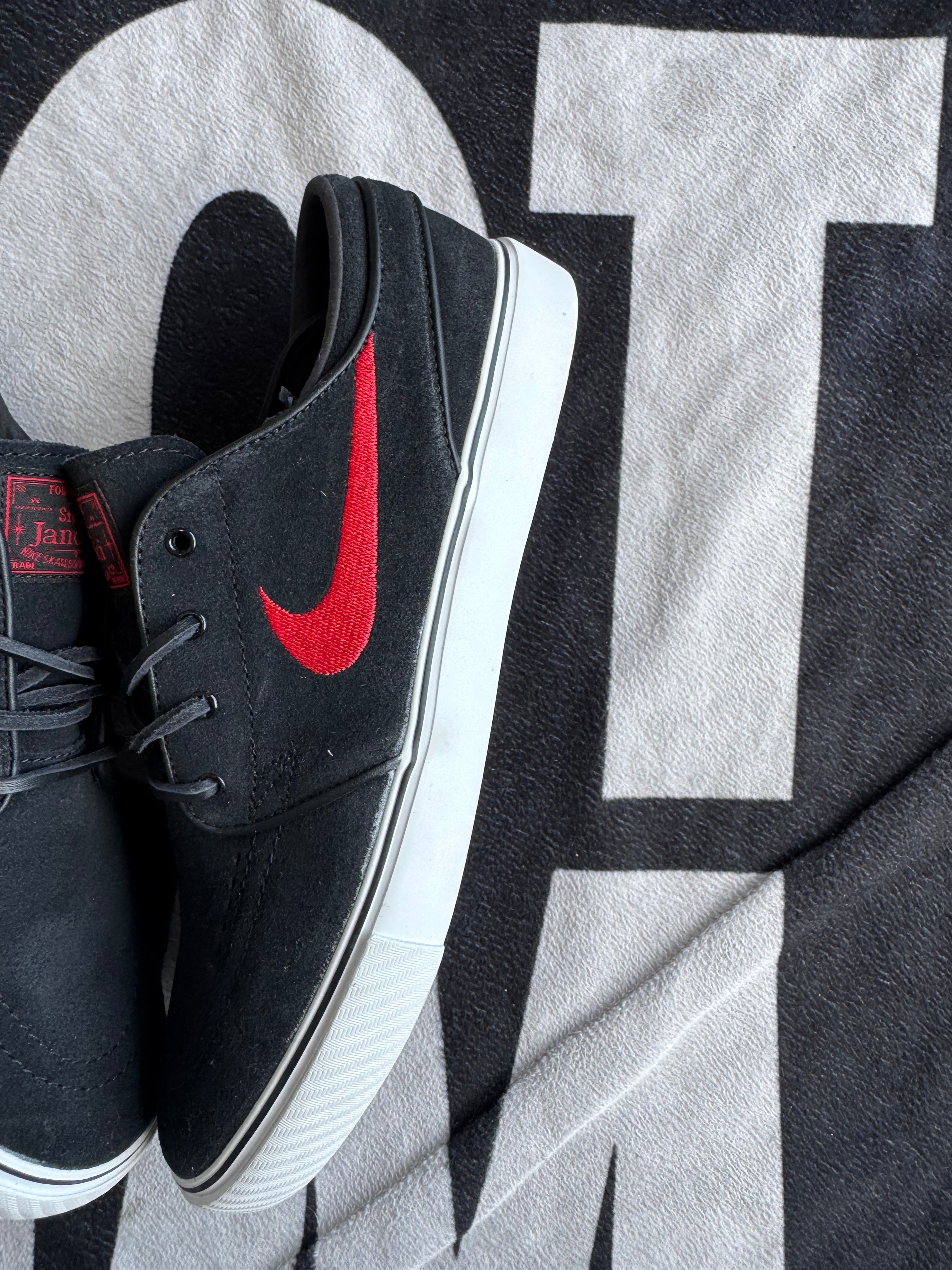 Nike SB Zoom Janoski OG+ Black Summit White University Red (Taille 41)