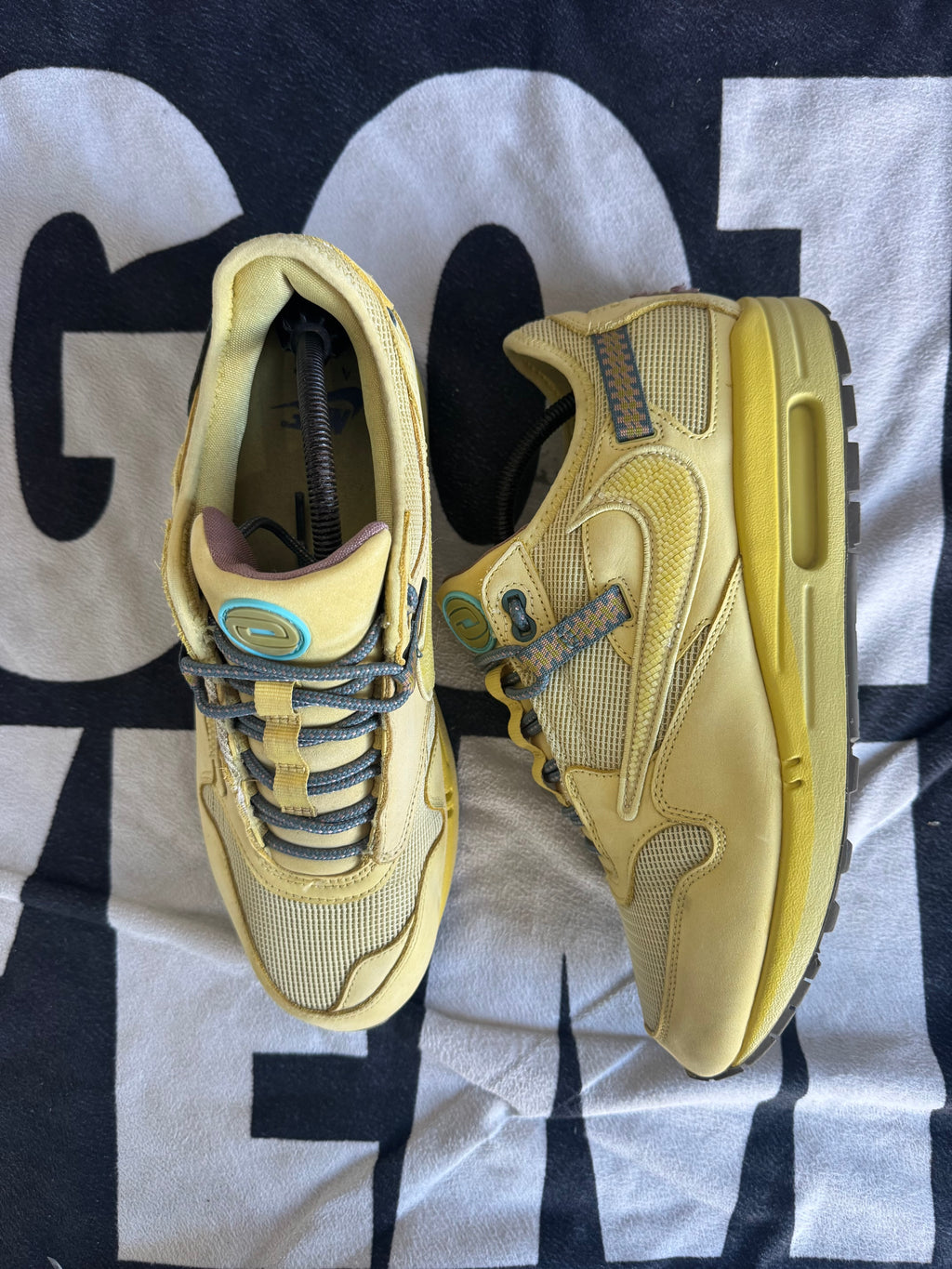 Nike Air Max 1 Travis Scott Cactus Jack Saturn Gold (Taille 44)