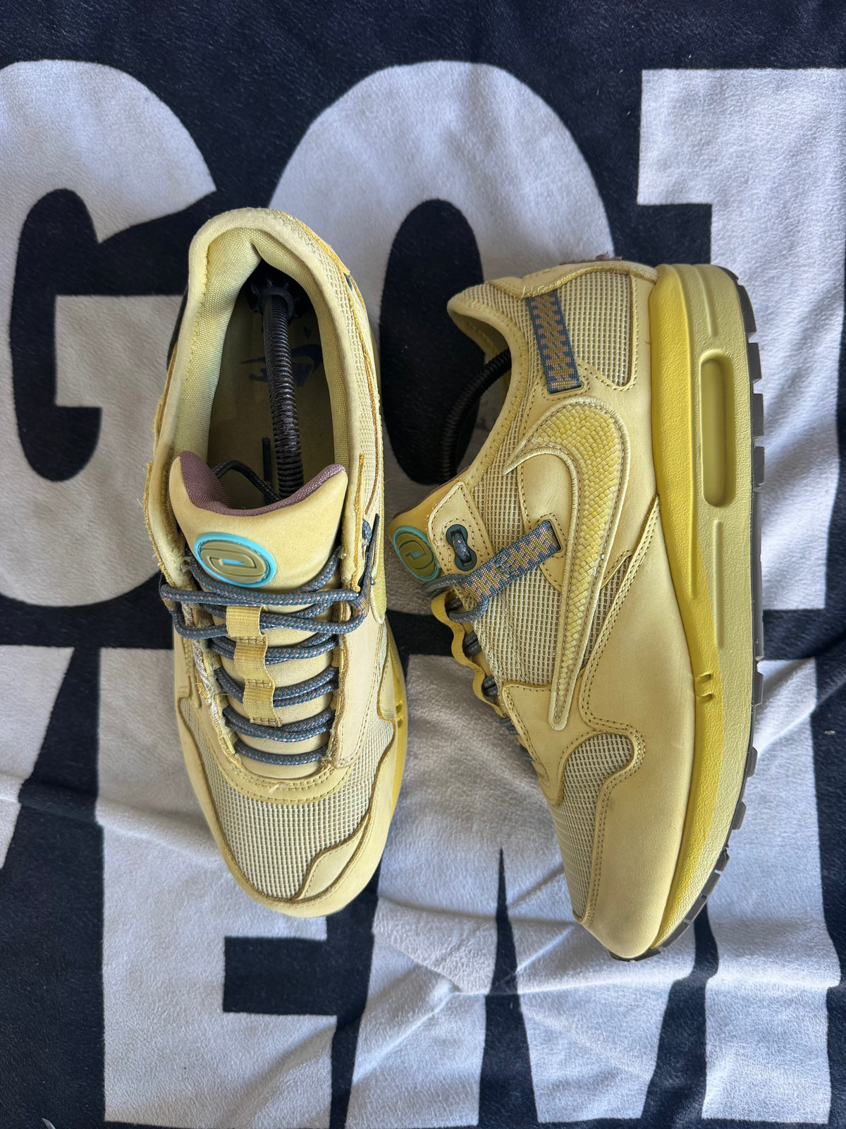 Nike Air Max 1 Travis Scott Cactus Jack Saturn Gold (Taille 44)