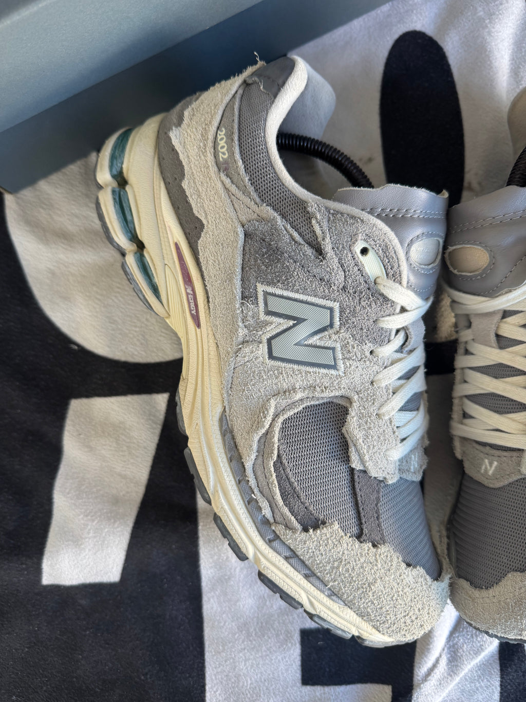 New Balance 2002R Protection Pack Rain Cloud (Taille 45)