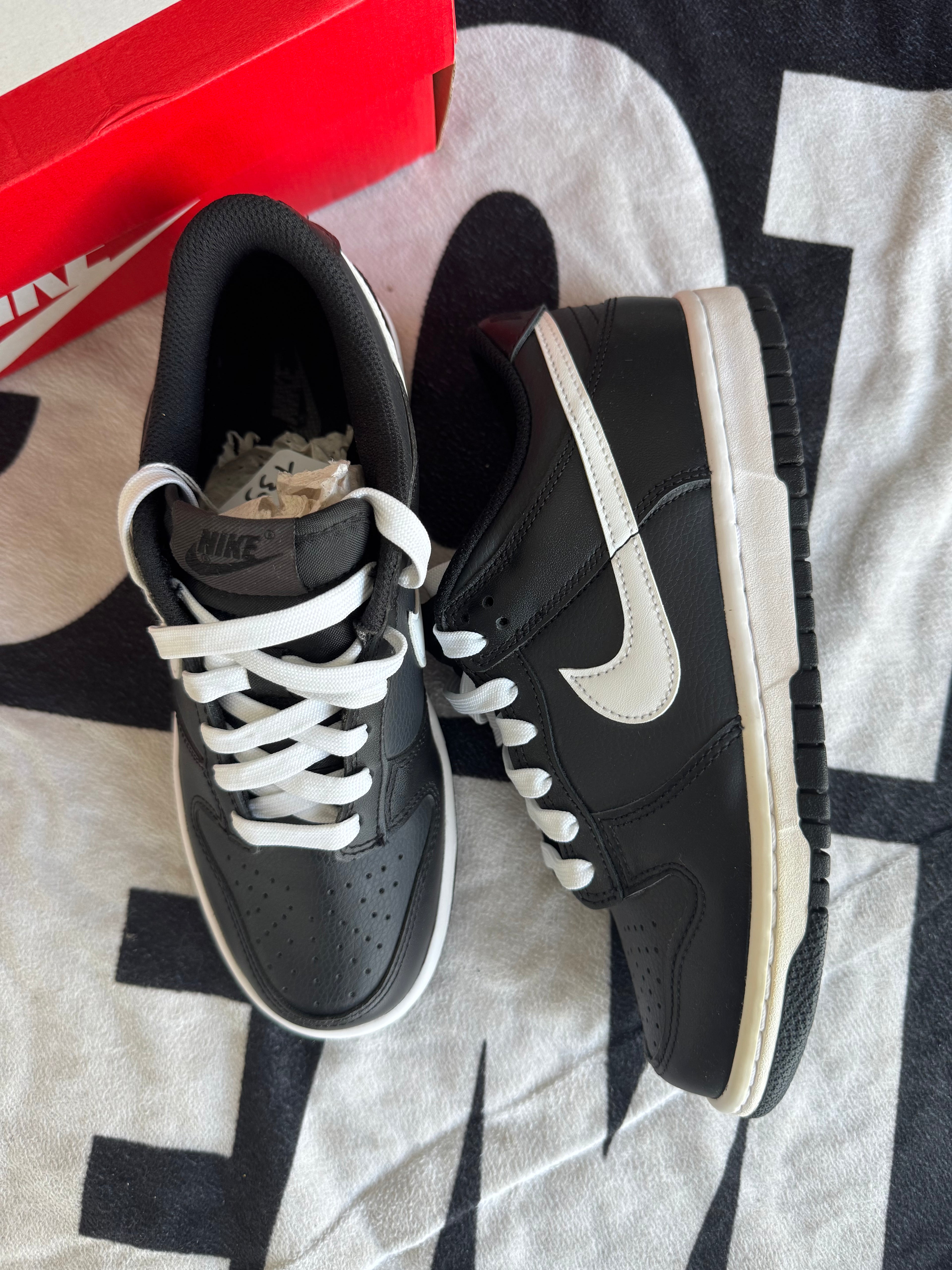 Nike Dunk Low Black Panda 2.0 (Taille 39)