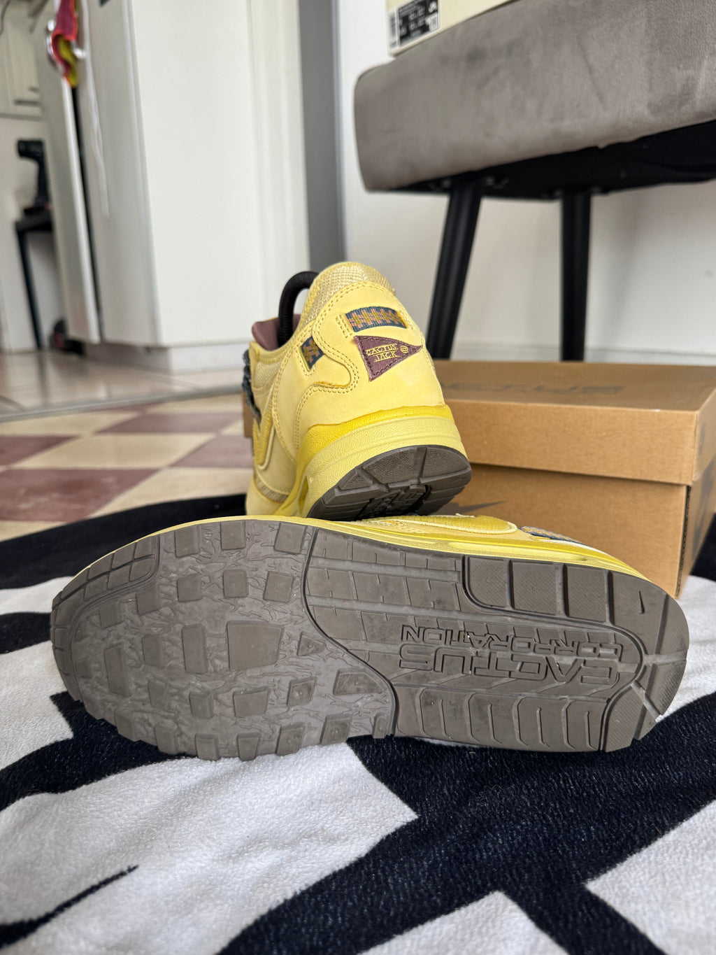 Nike Air Max 1 Travis Scott Cactus Jack Saturn Gold (Taille 41)