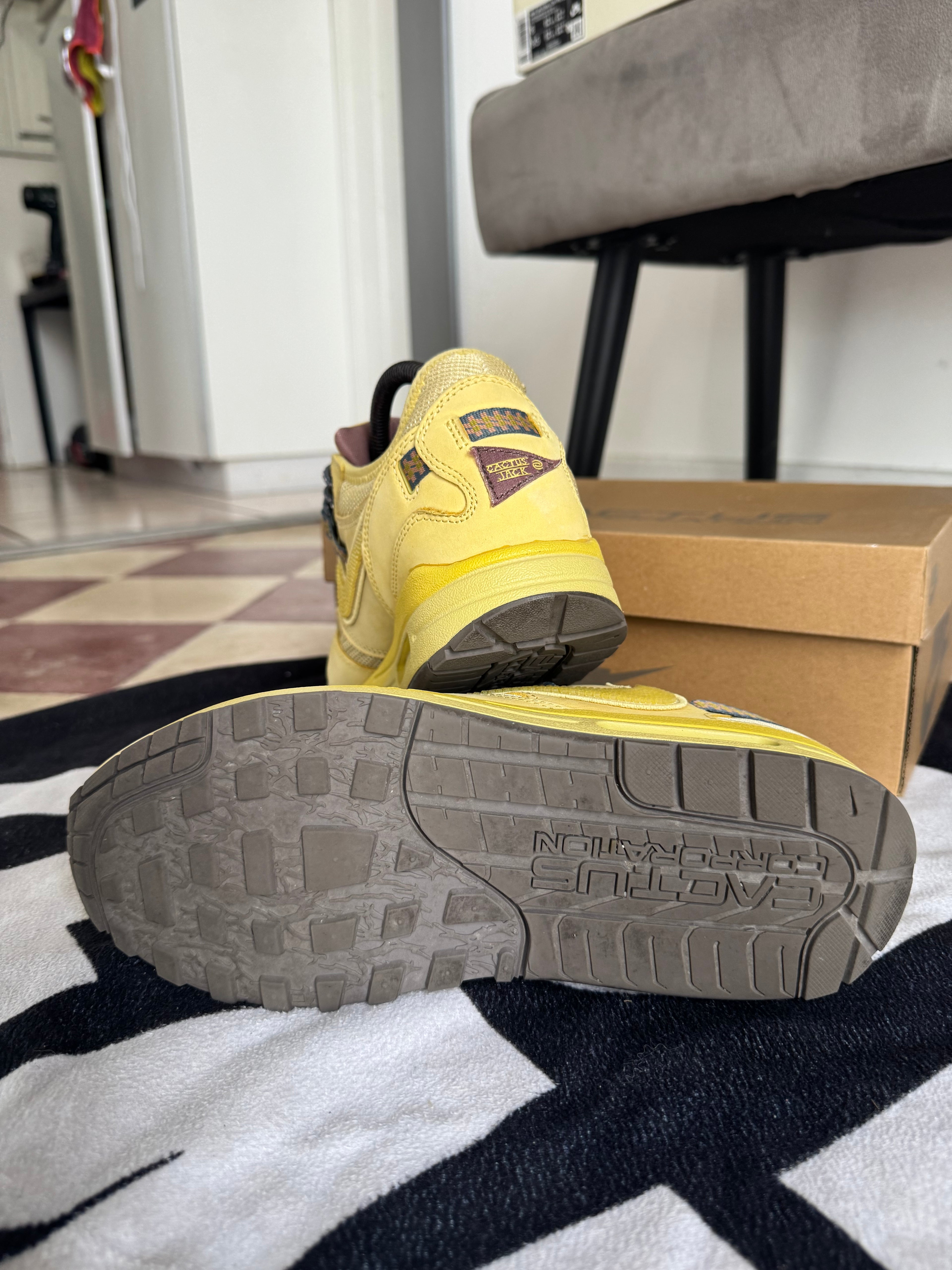 Nike Air Max 1 Travis Scott Cactus Jack Saturn Gold (Taille 41)