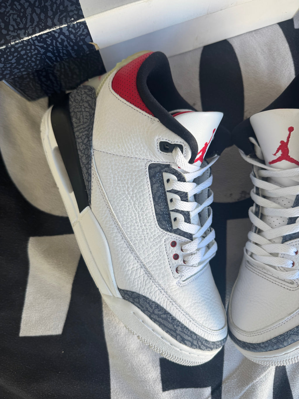 Jordan 3 SE Fire Red Denim 2020 (Taille 44)