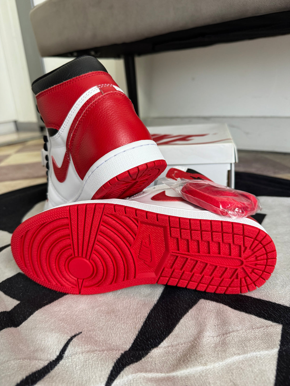 Jordan 1 High Heritage (Taille 41)