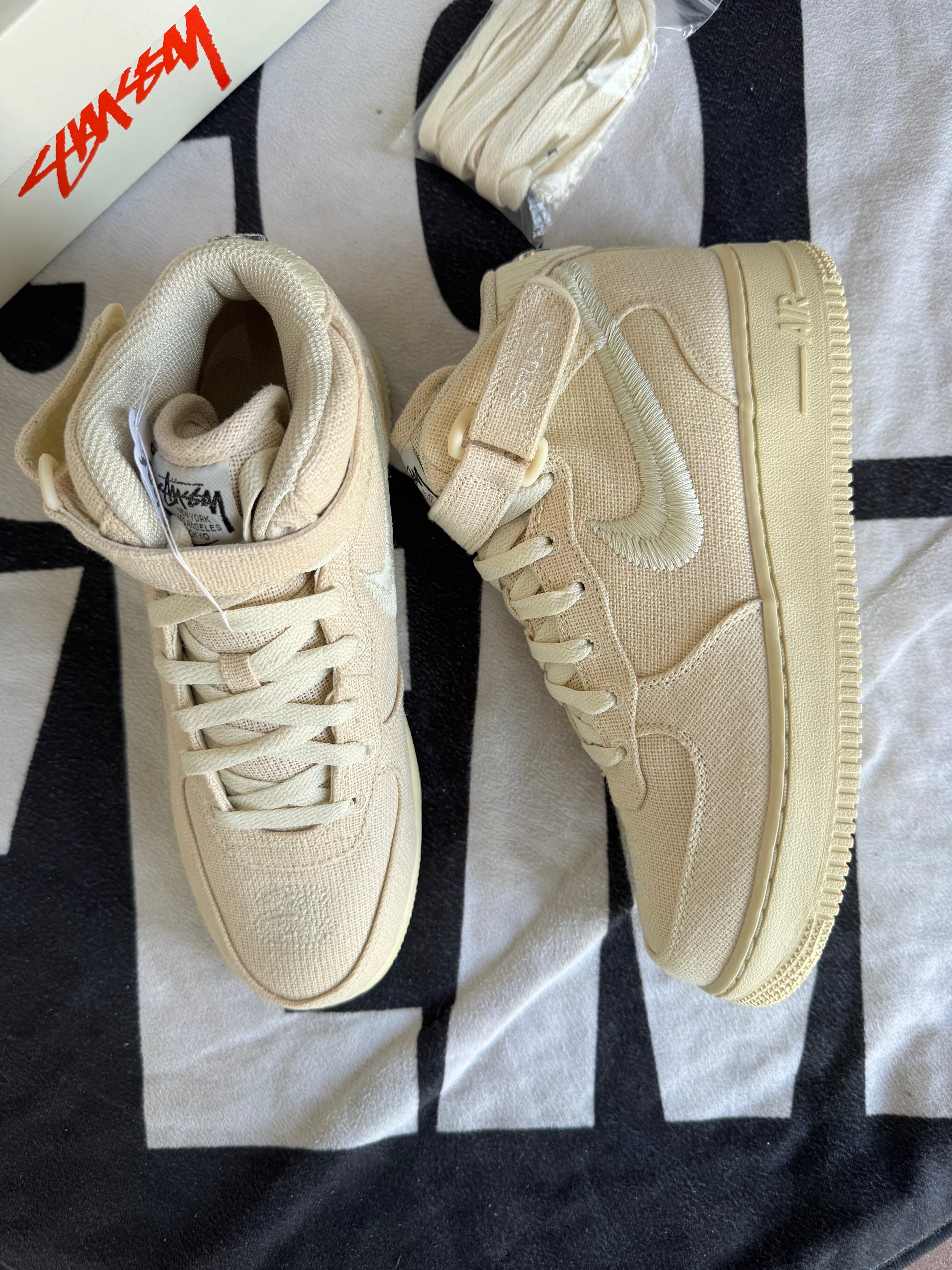 Nike Air Force 1 Mid Stussy Fossil (Taille 40)