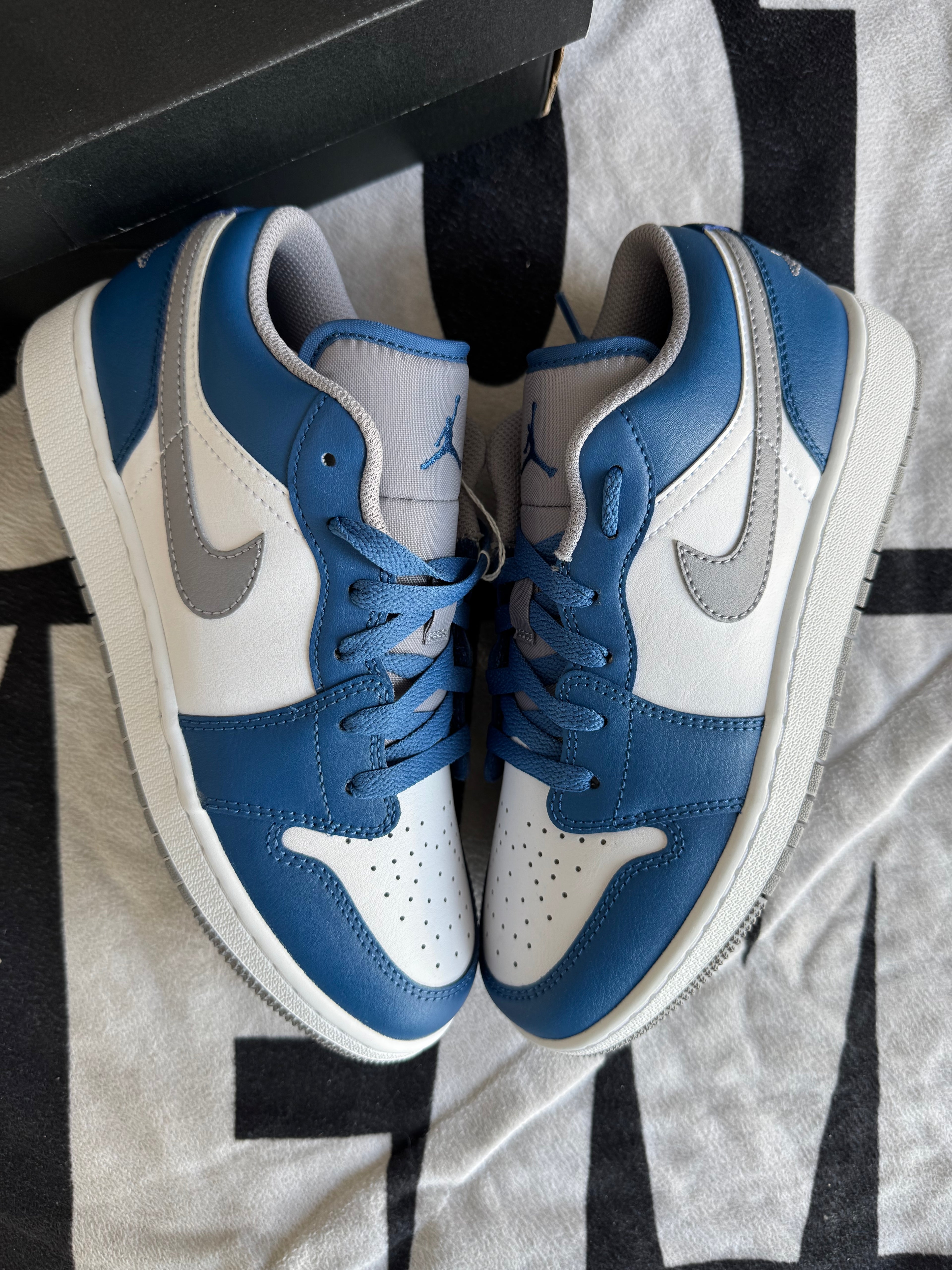 Jordan 1 Low True Blue (Taille 38)