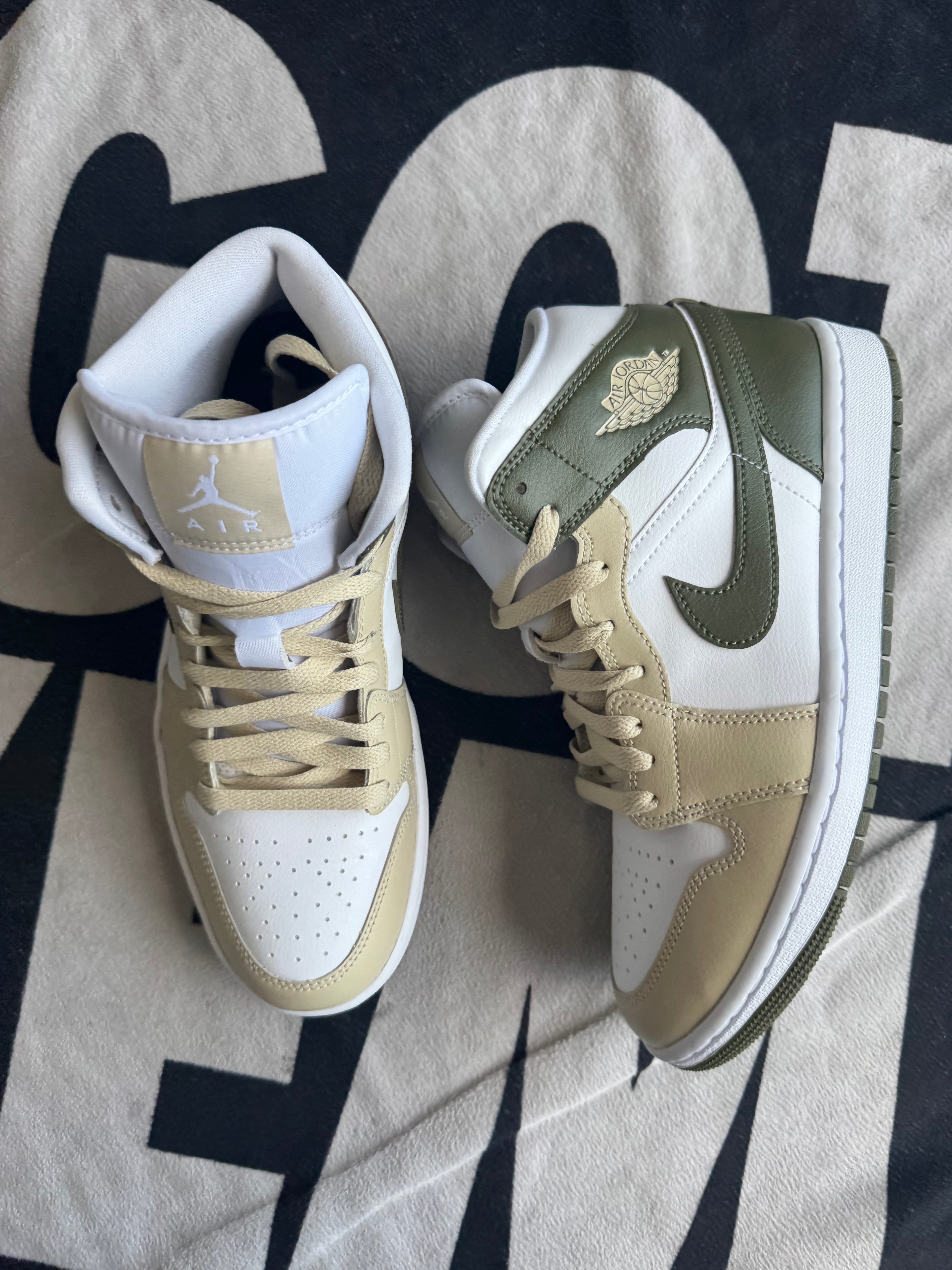 Jordan 1 Mid Military Drab wmns (Taille 41)