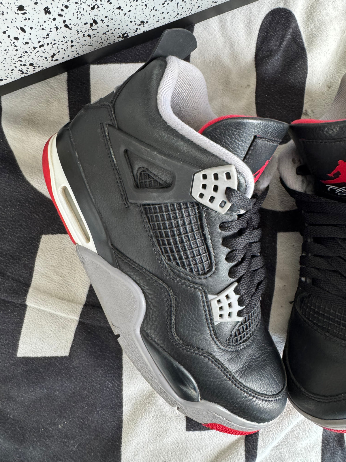 Jordan 4 Bred Reimagined (Taille 42.5)