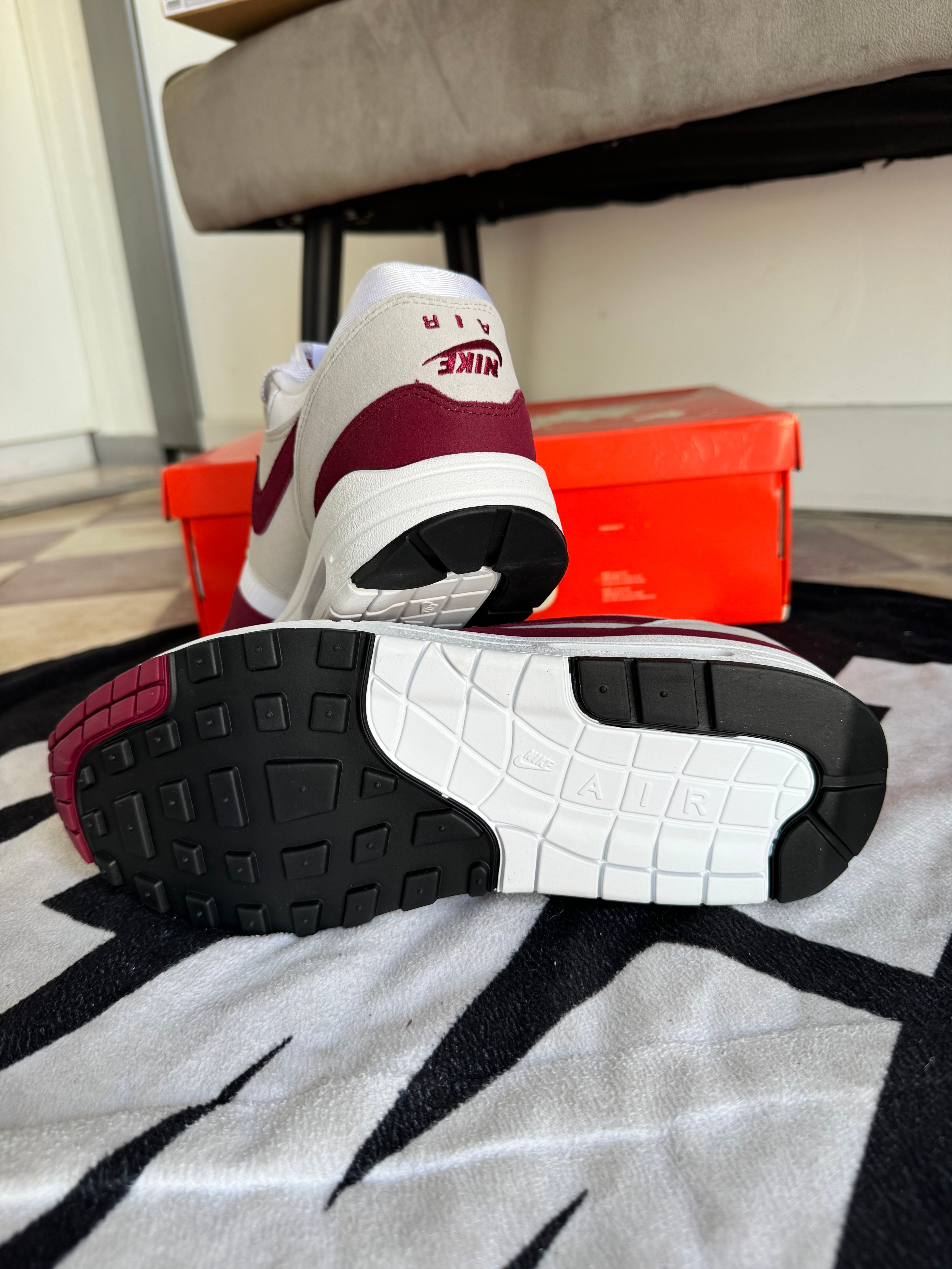 Nike Air Max 1 '87 Stranger Things Steve Harrington (Taille 45)