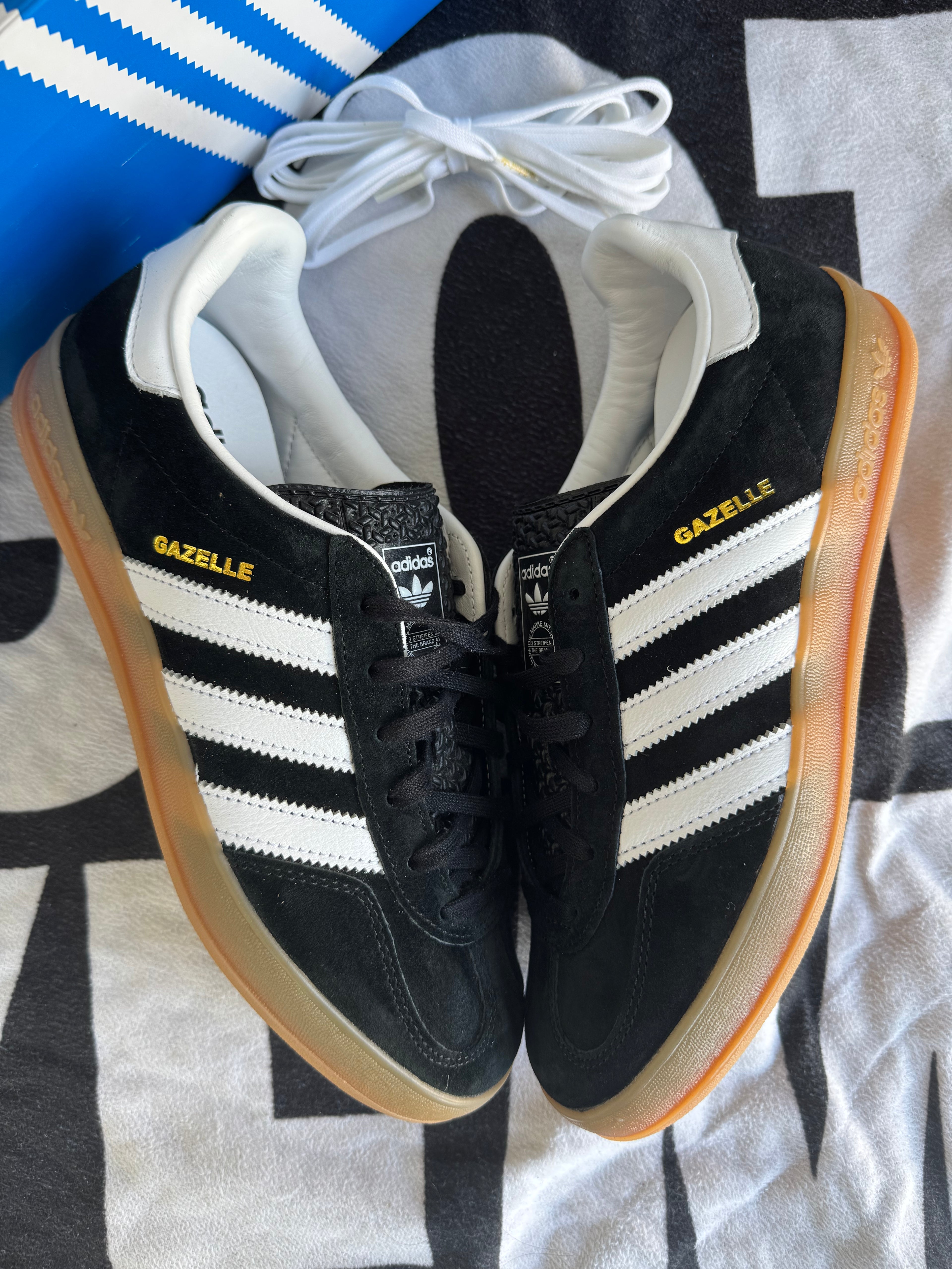 Adidas Gazelle Black White Gum (Taille 40)