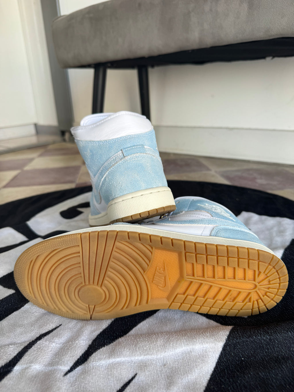 Jordan 1 Mid Denim (Taille 42)