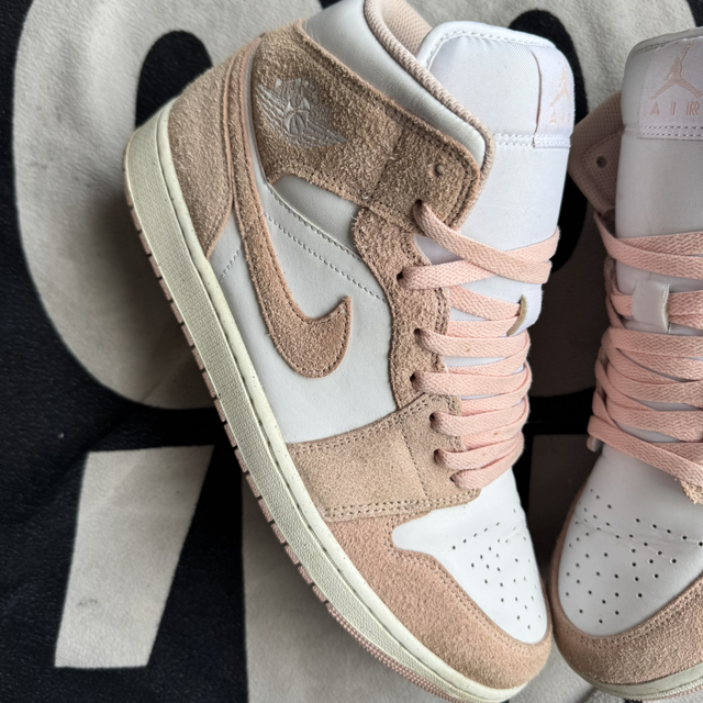 Jordan 1 Mid Legend Pink (Taille 46)