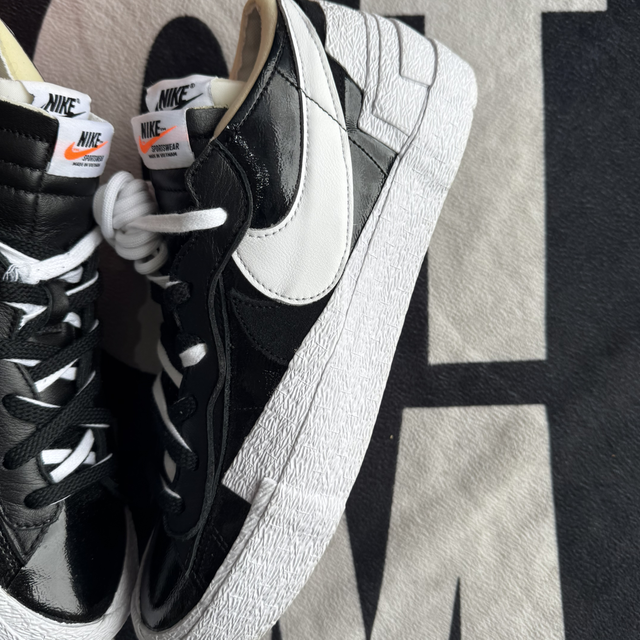 Nike Blazer Low Sacai Black Patent Leather (Taille 46)