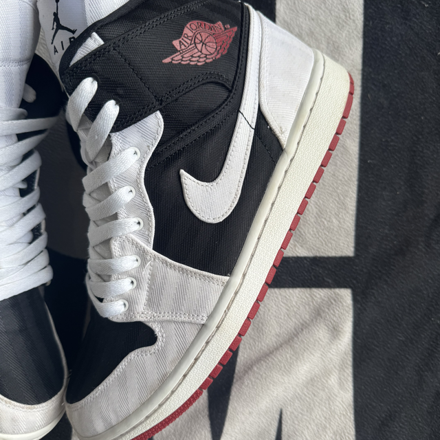 Jordan 1 Mid Utility Canvas White Black Gym Red wmns (Taille 44)