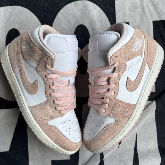 Jordan 1 Mid Legend Pink (Taille 46)