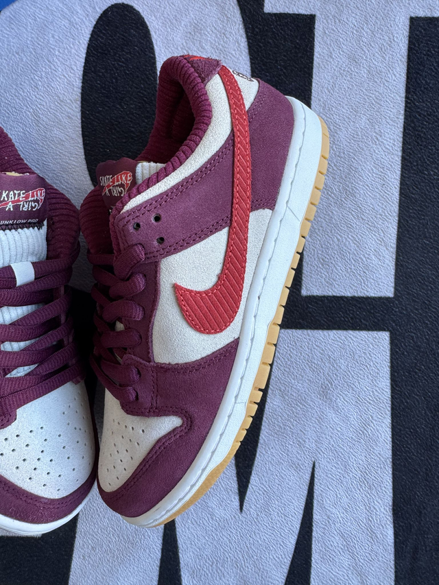 Nike SB Dunk Low Skate Like a Girl (Taille 38.5)