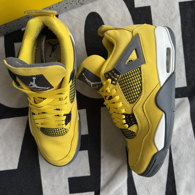 Jordan 4 Lightning (Taille 45)