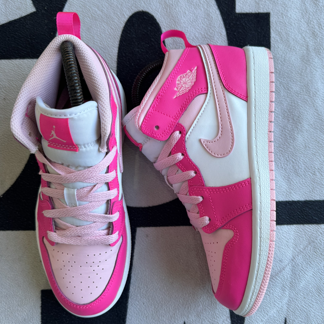 Jordan 1 Mid White Fierce Pink PS (Taille 35)