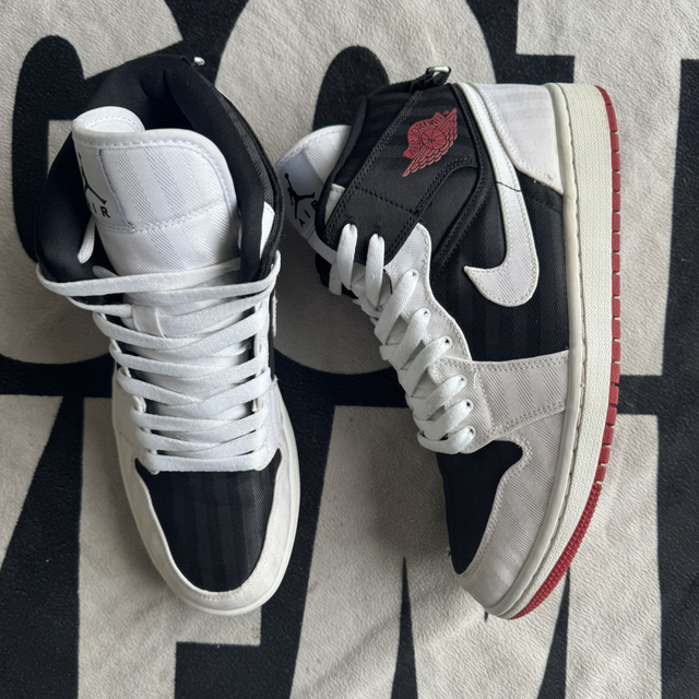 Jordan 1 Mid Utility Canvas White Black Gym Red wmns (Taille 44)