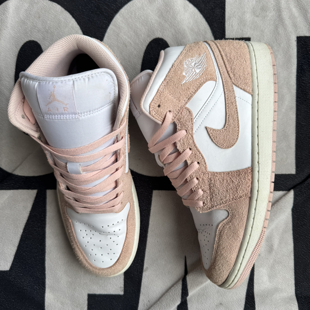 Jordan 1 Mid Legend Pink (Taille 46)