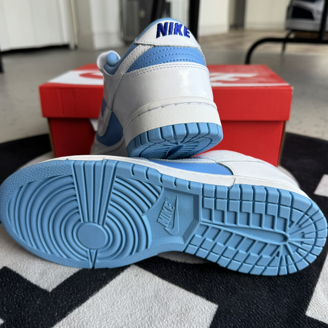 Nike Dunk Low Reverse UNC wmns (Taille 40)