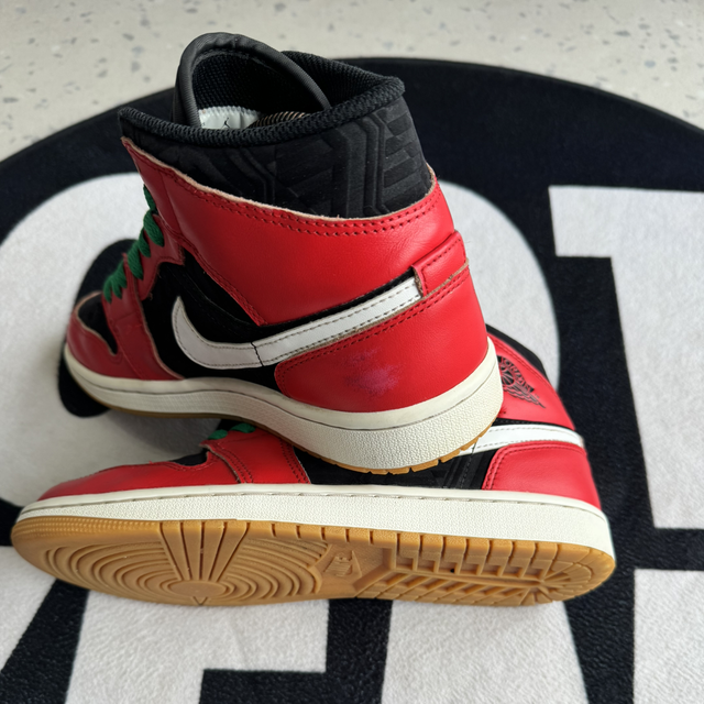 Jordan 1 Mid Christmas (Taille 40)